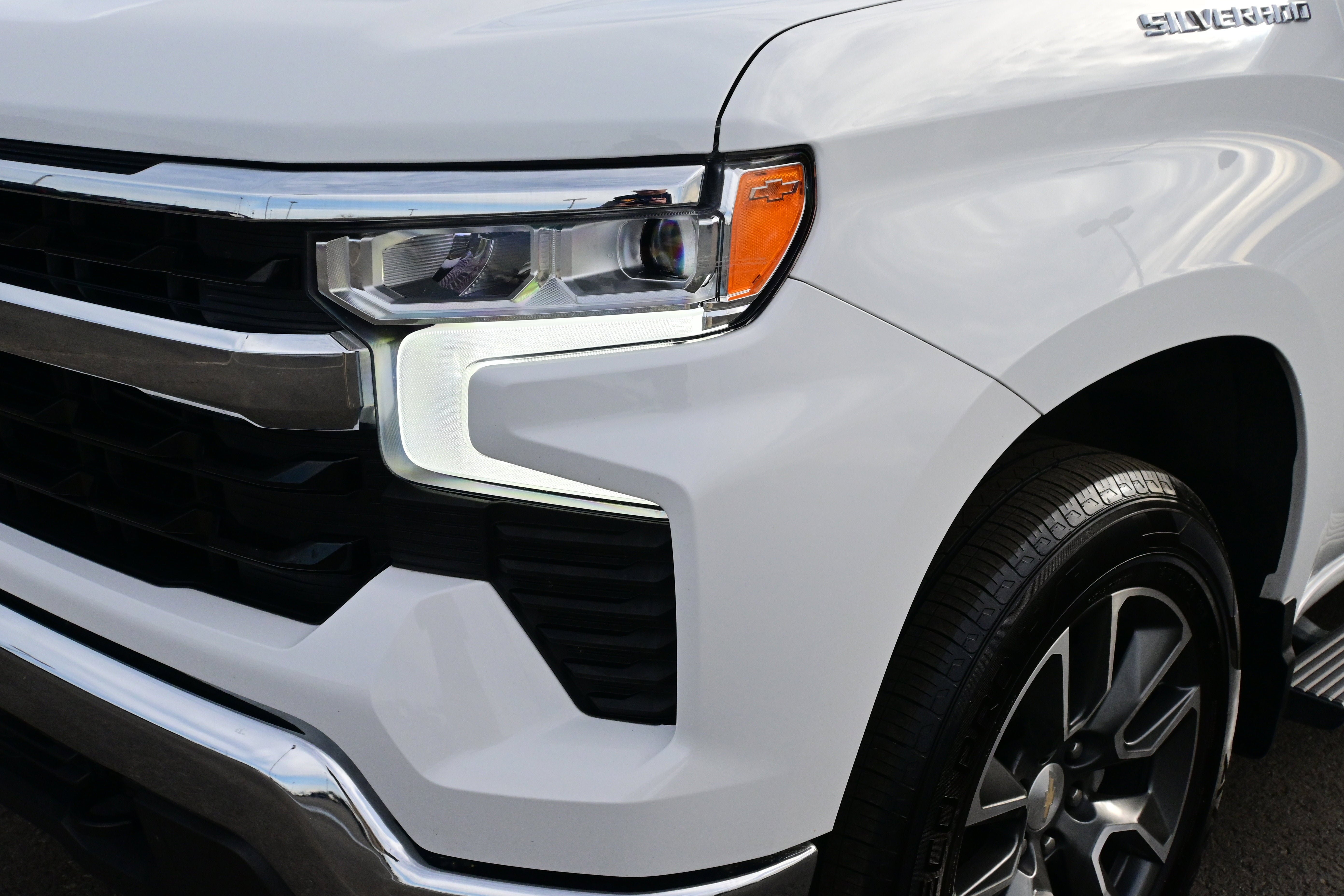 2023 Chevrolet Silverado 1500 LT (2FL)