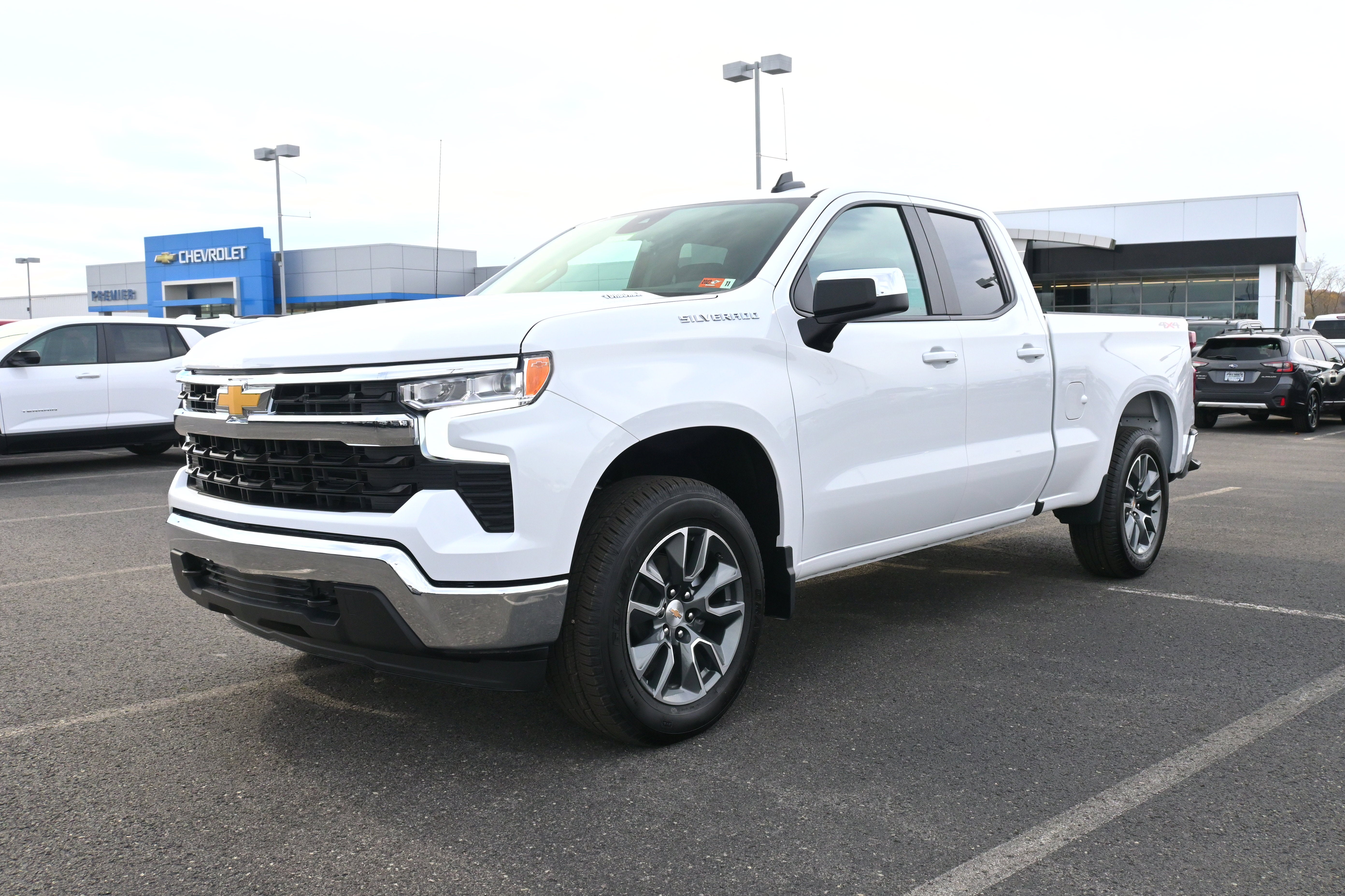 2026 Chevrolet Silverado 1500 LT (2FL)