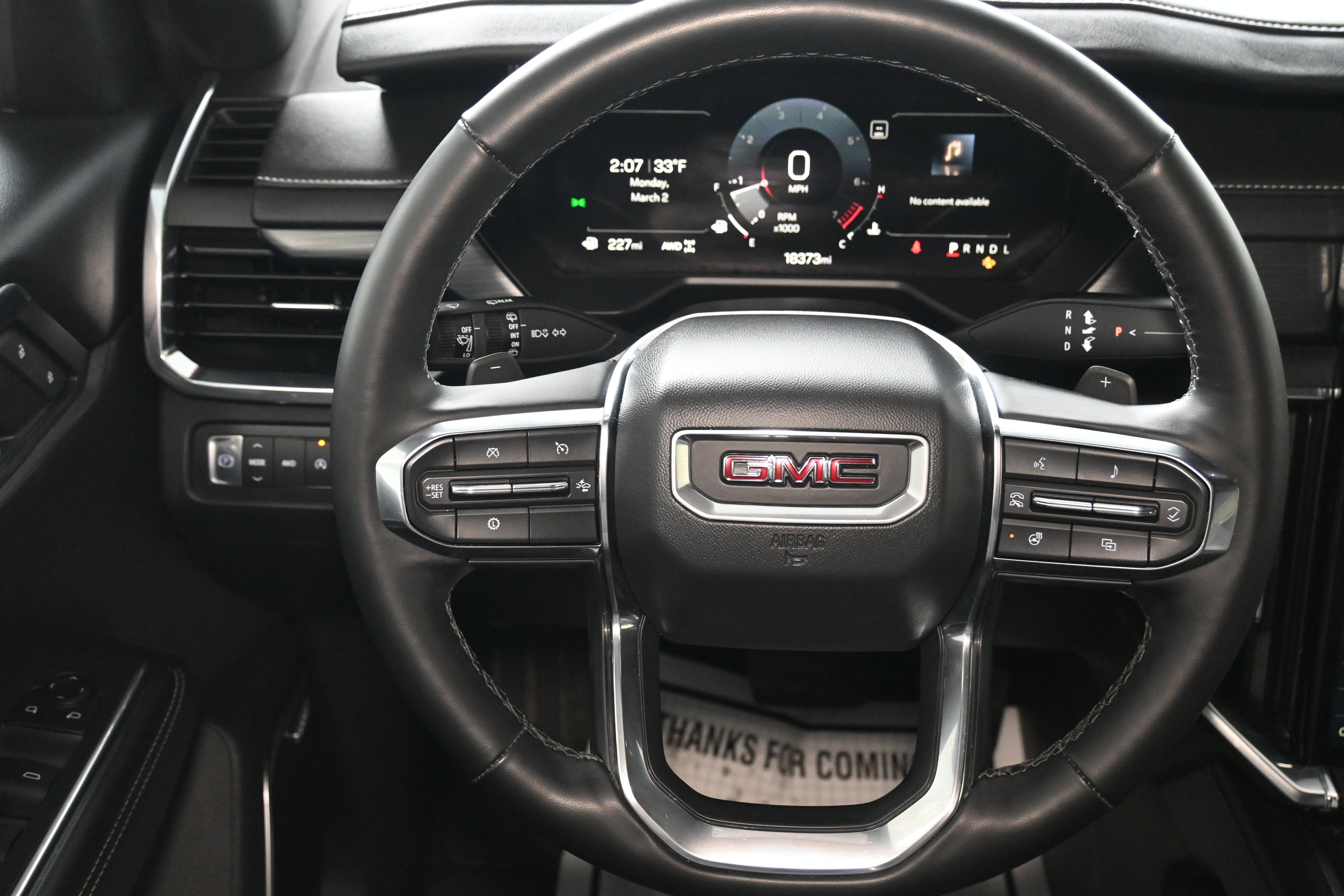 2025 GMC Acadia Elevation