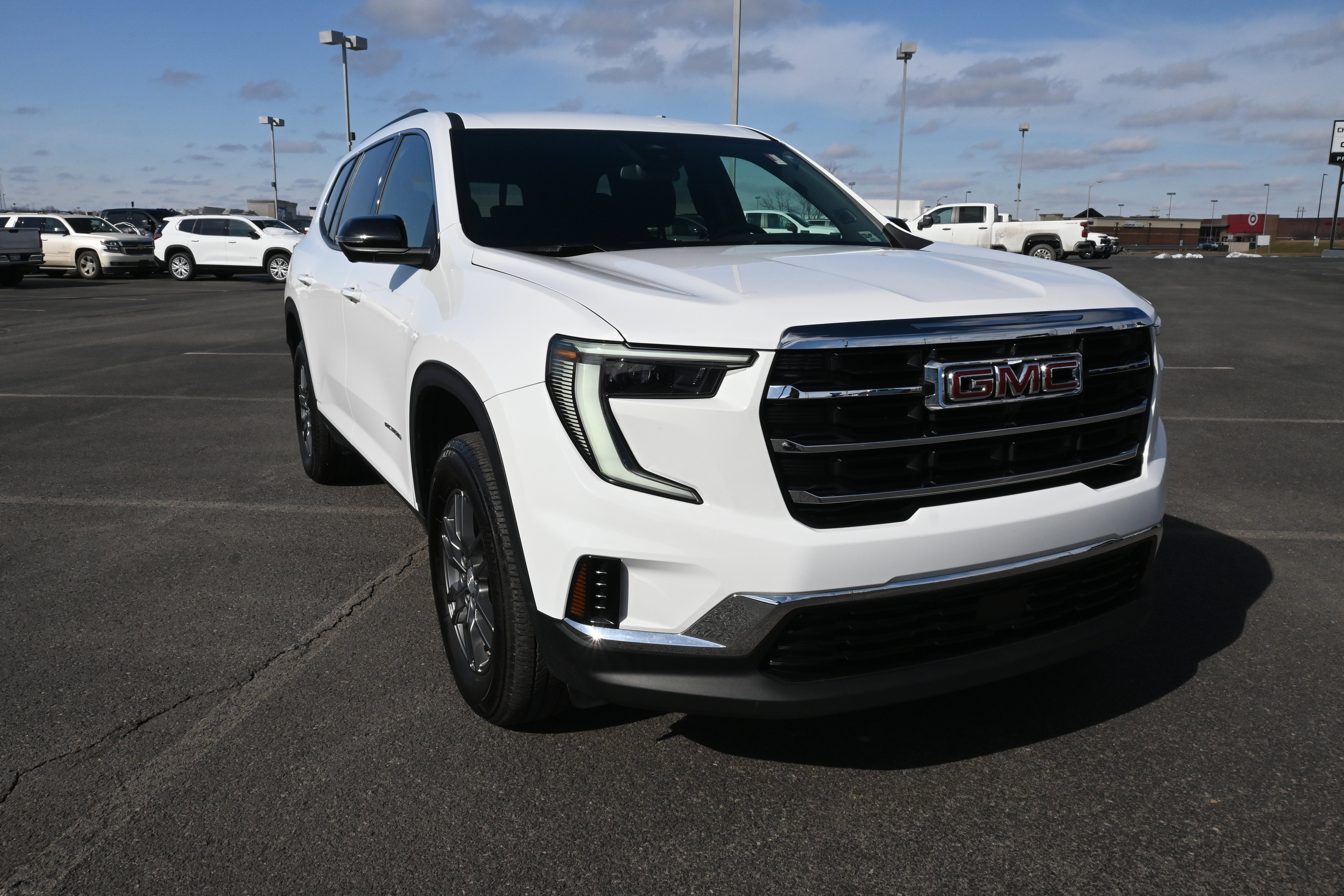 2025 GMC Acadia Elevation