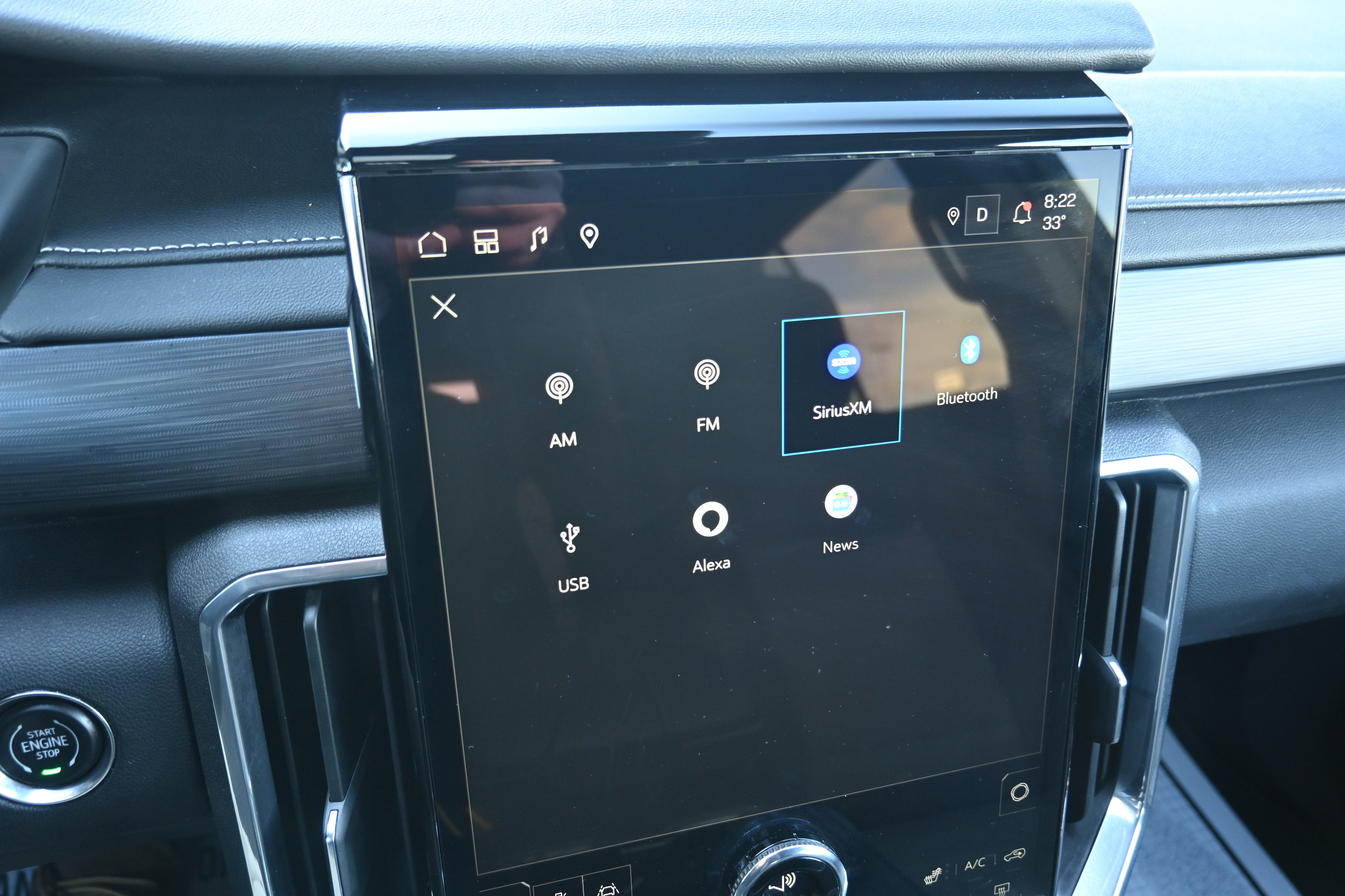 2025 GMC Acadia Elevation