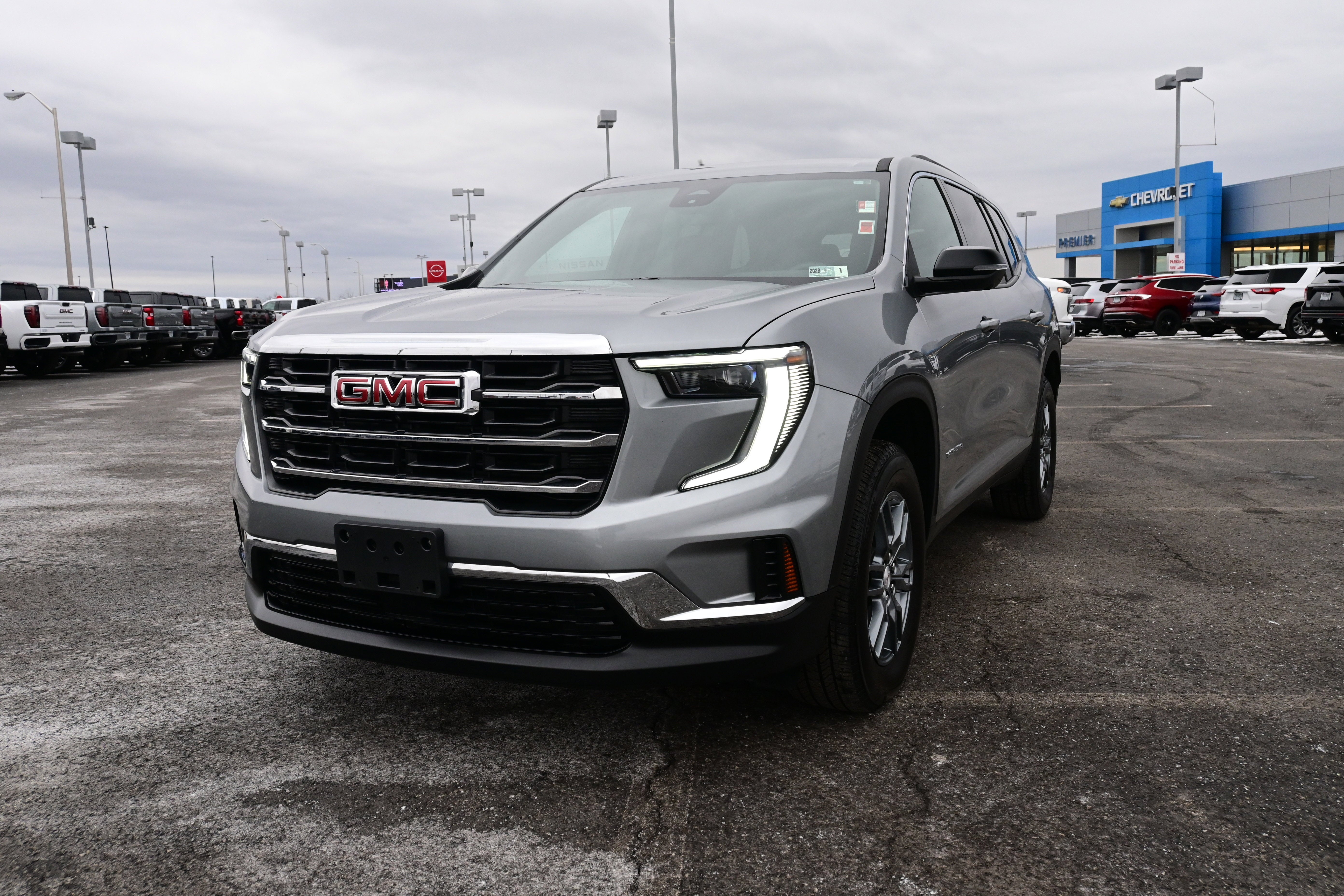 2025 GMC Acadia Elevation