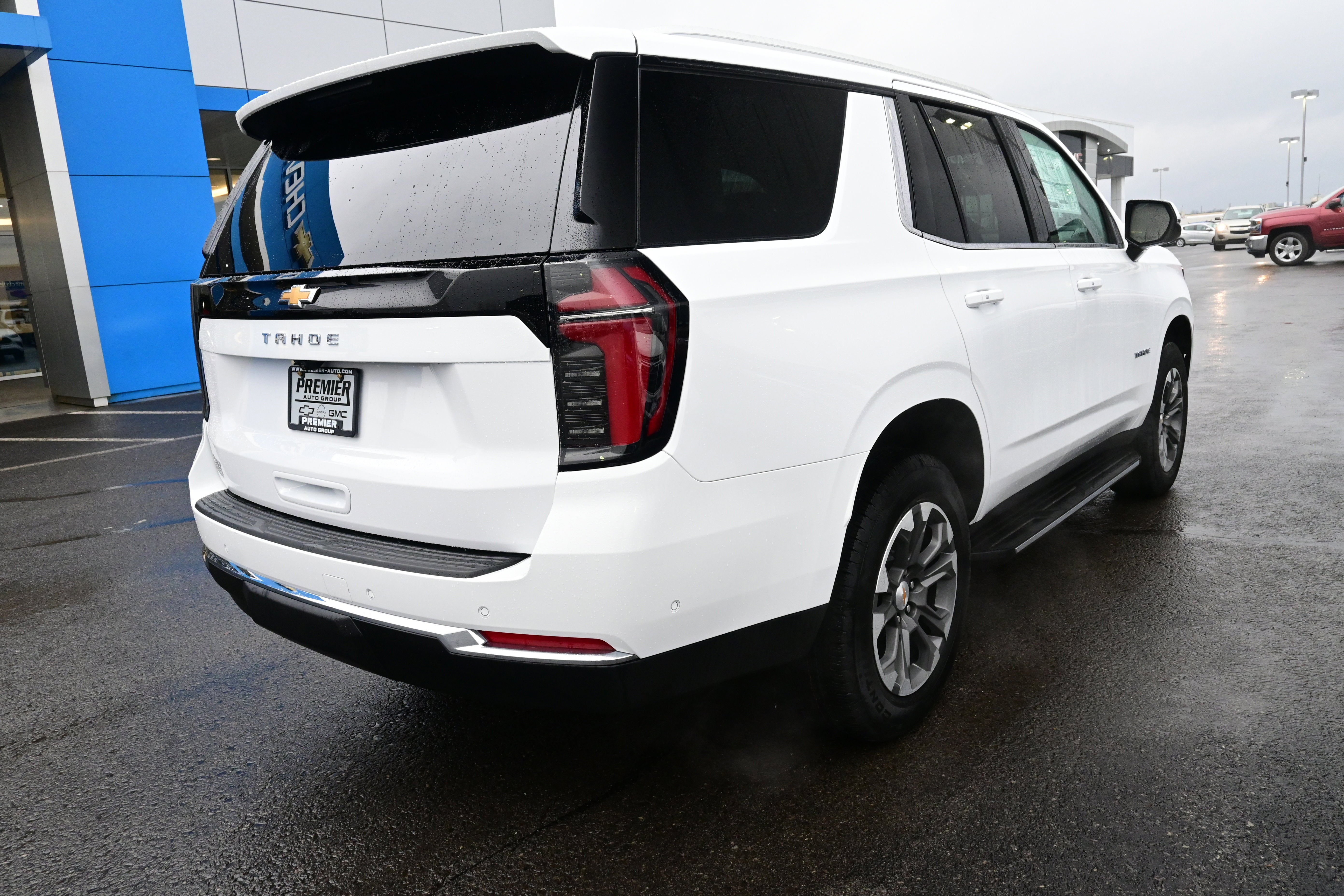 2026 Chevrolet Tahoe LS