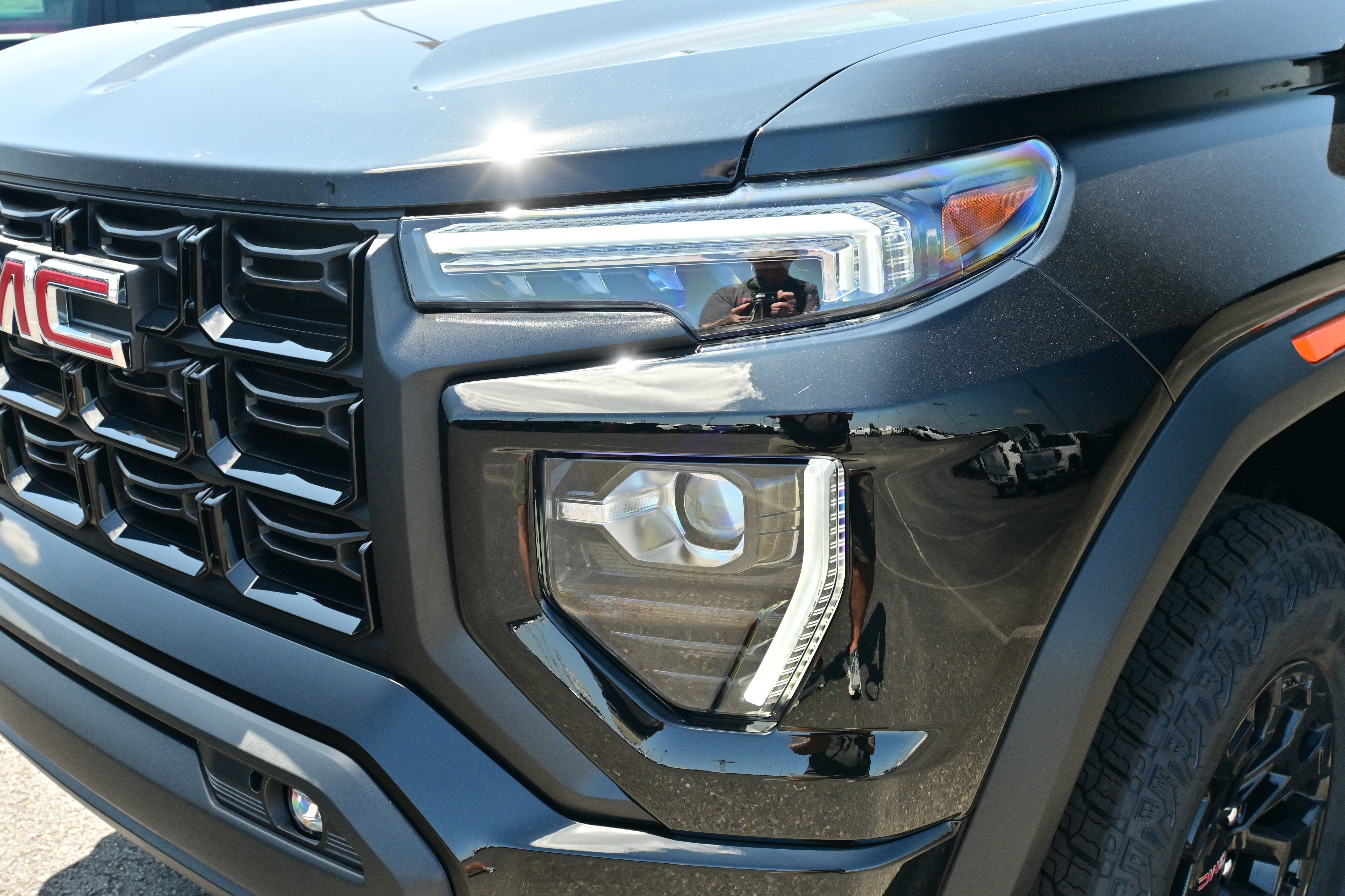 2026 GMC Canyon Elevation