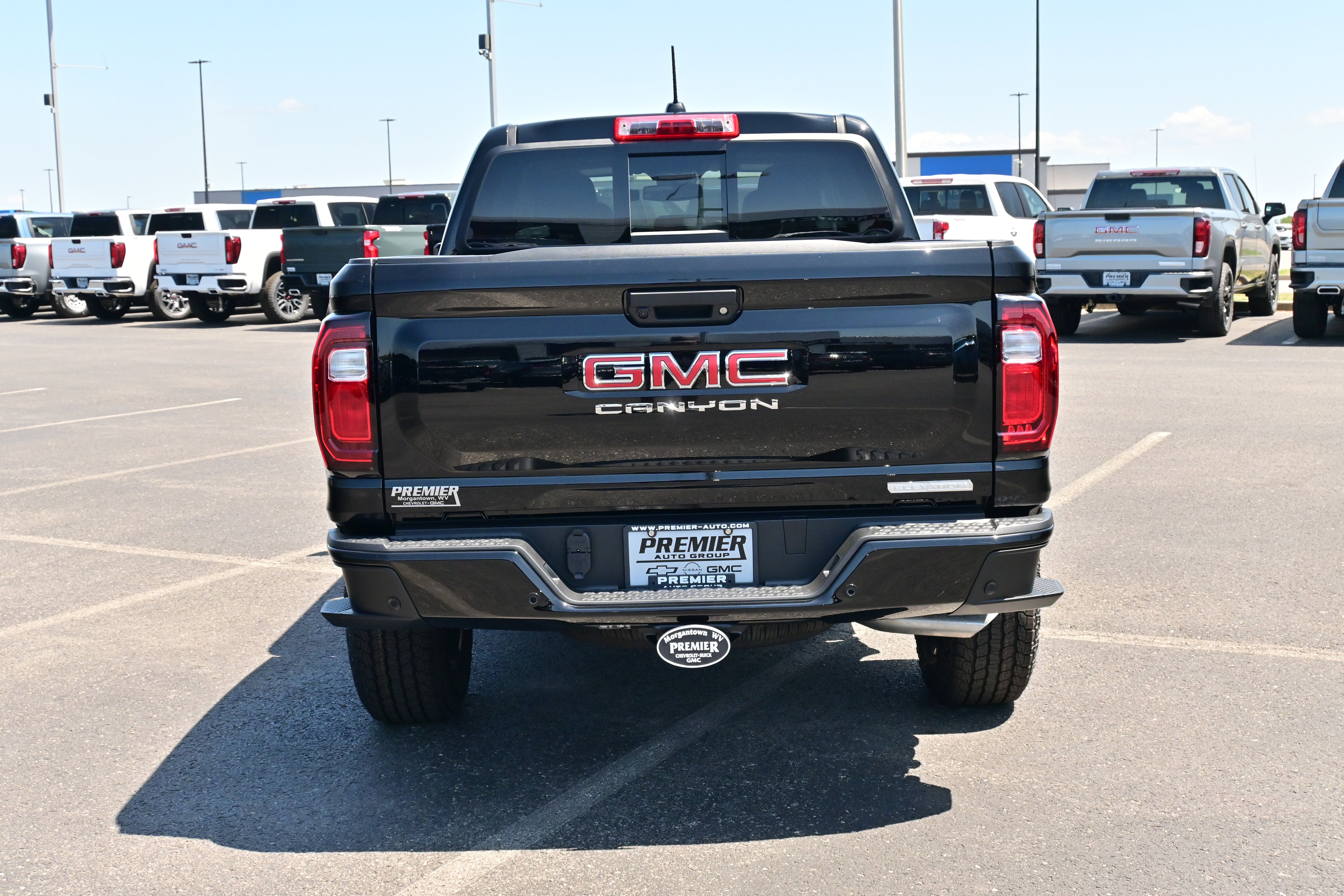 2026 GMC Canyon Elevation