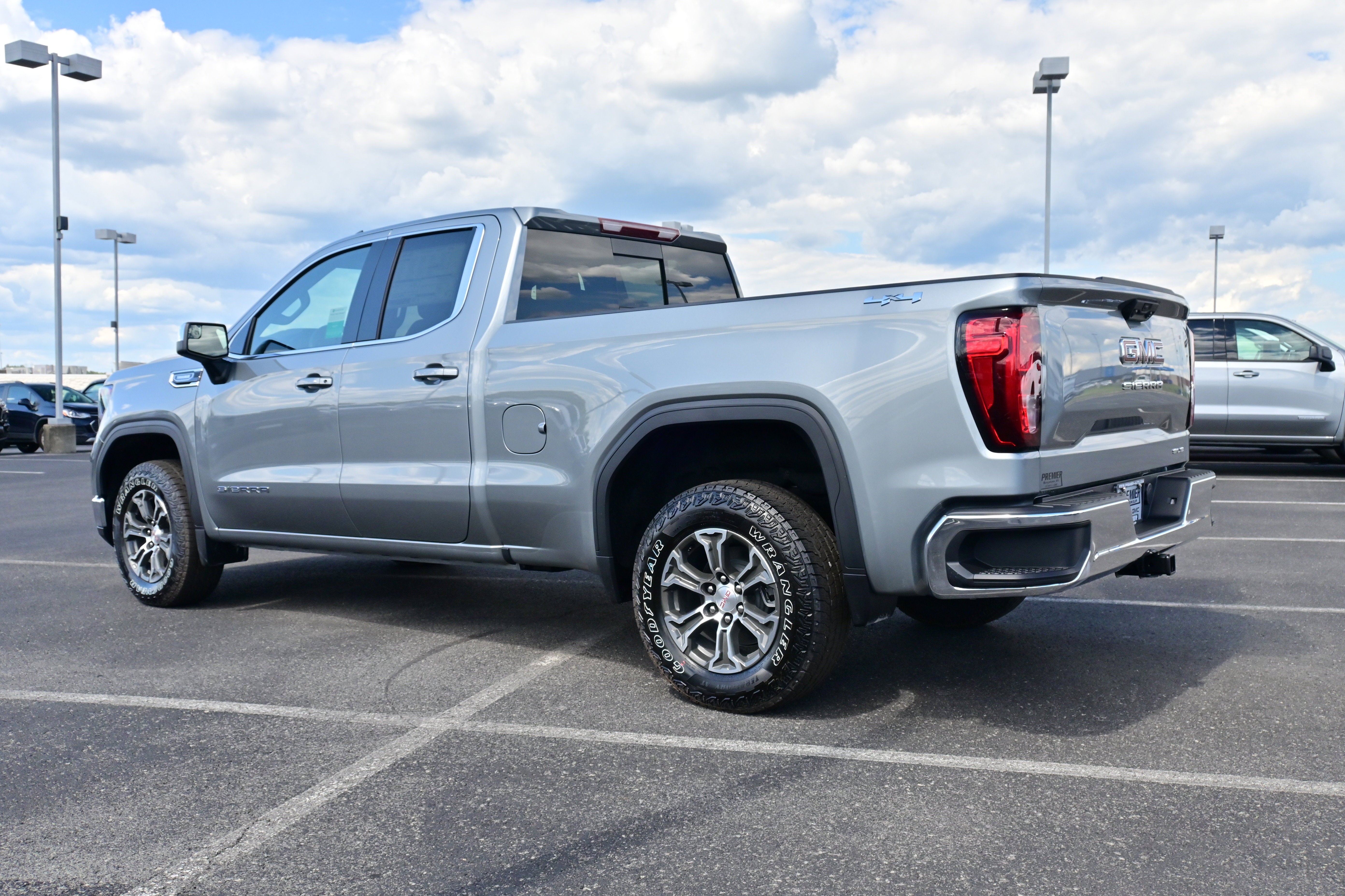 2026 GMC Sierra 1500 SLE