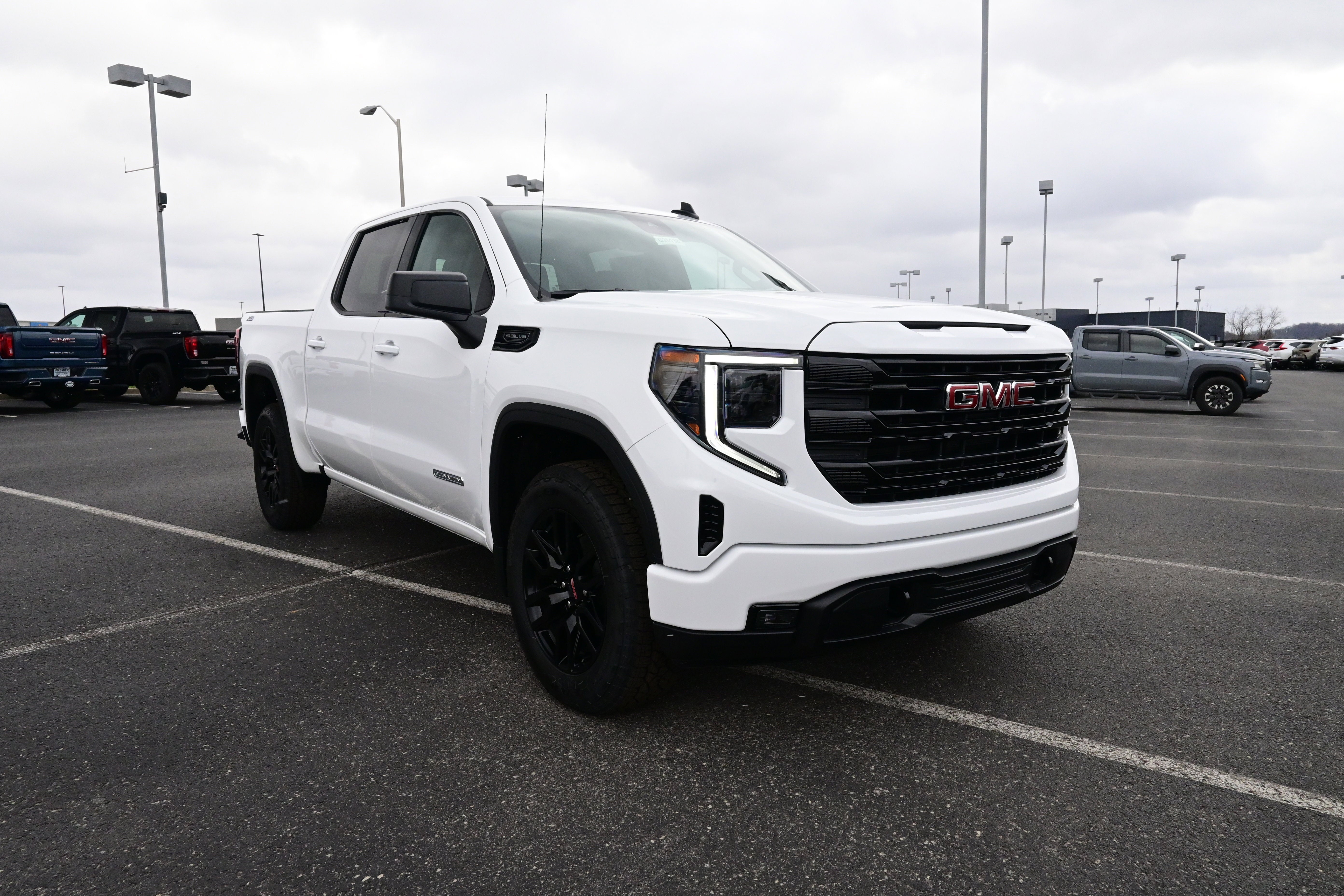2026 GMC Sierra 1500 Elevation