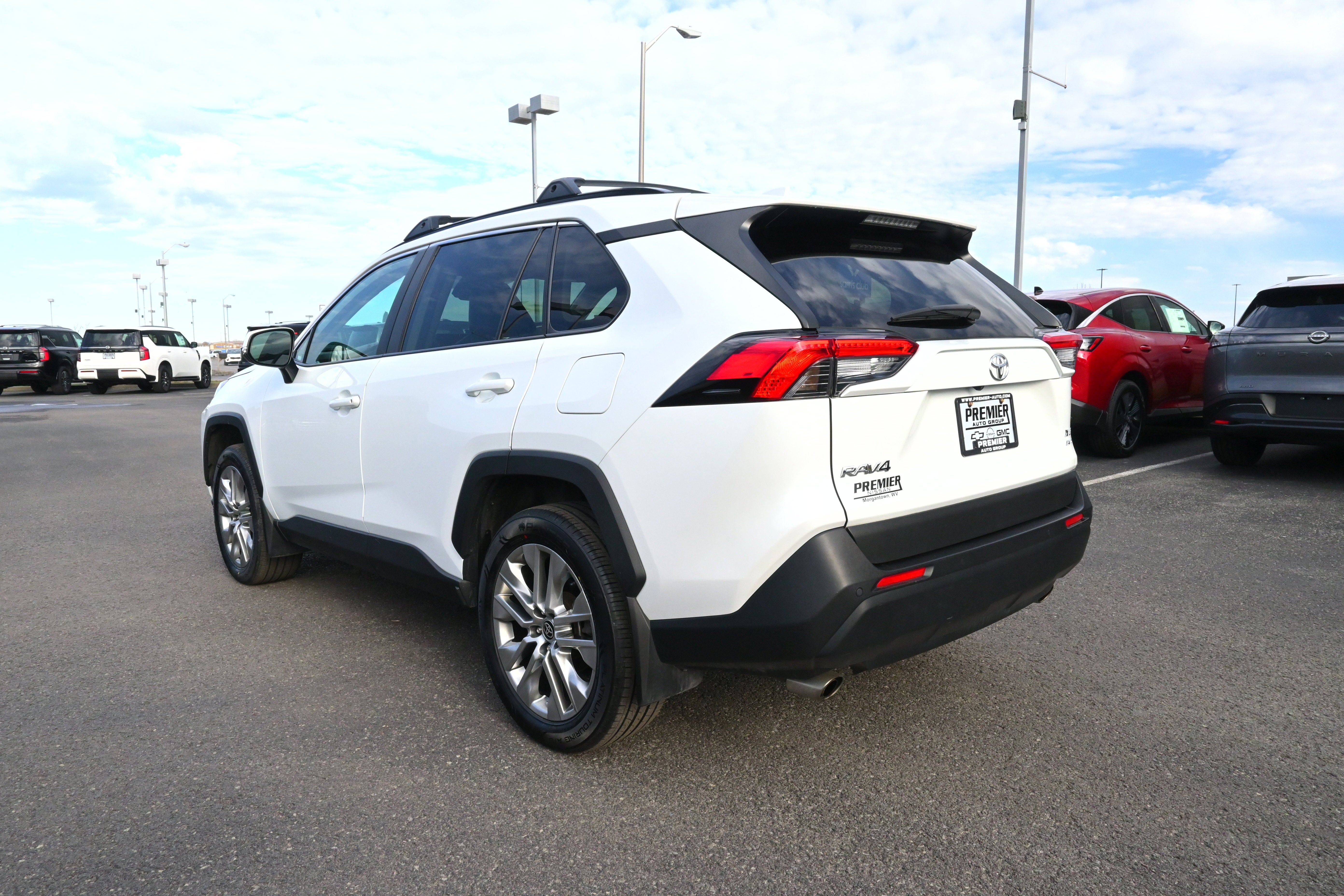 2023 Toyota RAV4 XLE Premium