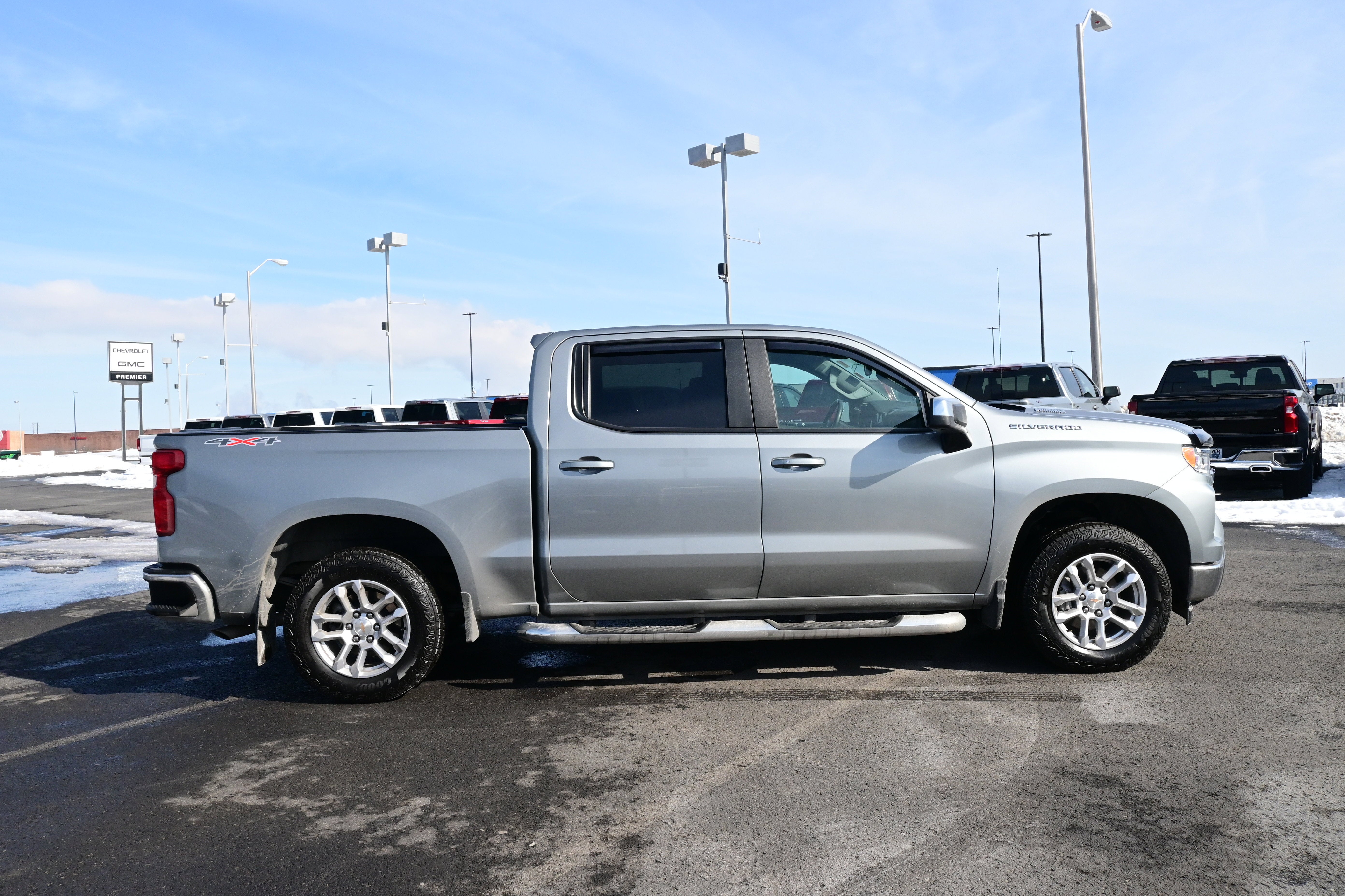 2025 Chevrolet Silverado 1500 LT