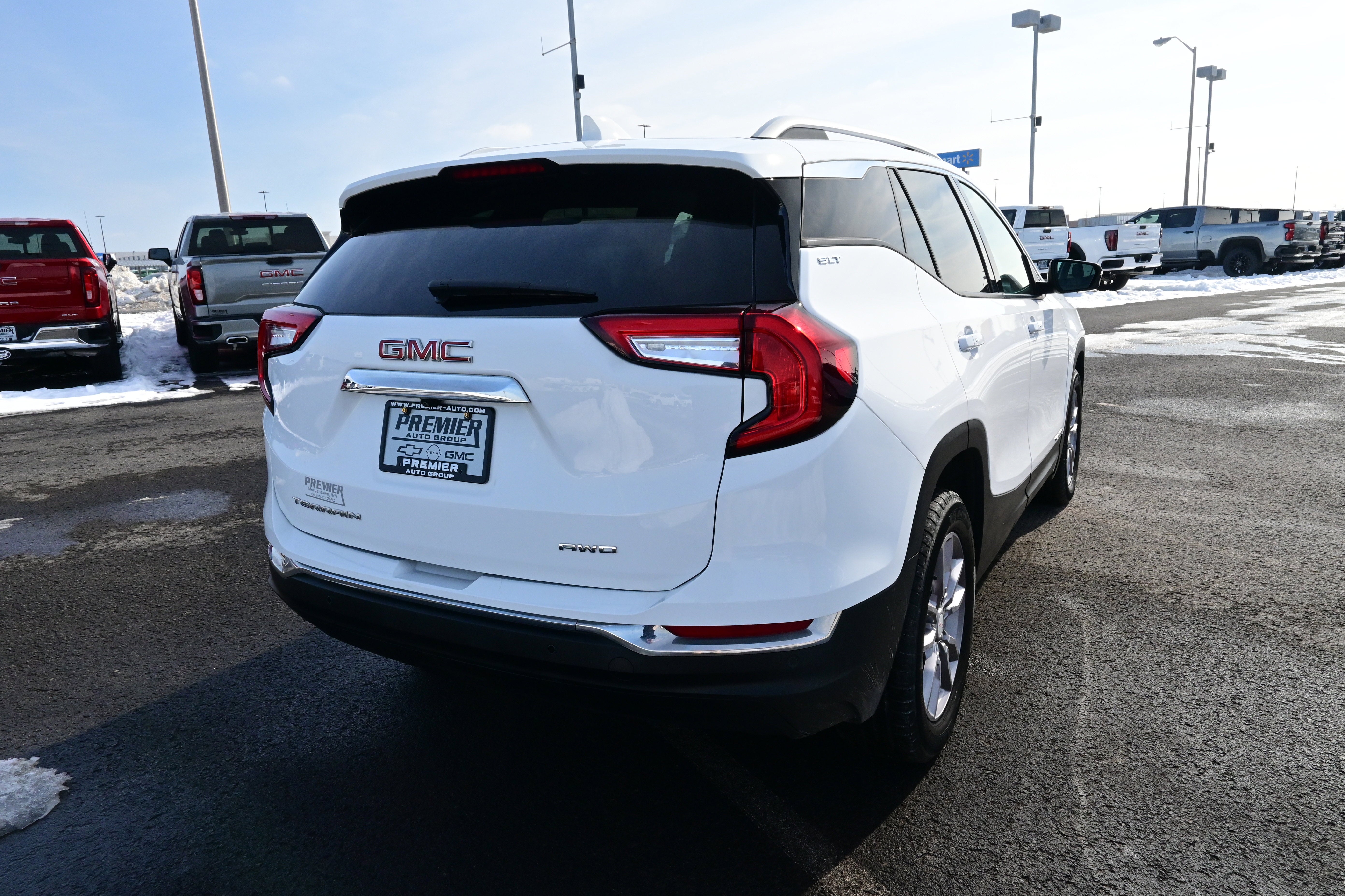 2024 GMC Terrain SLT