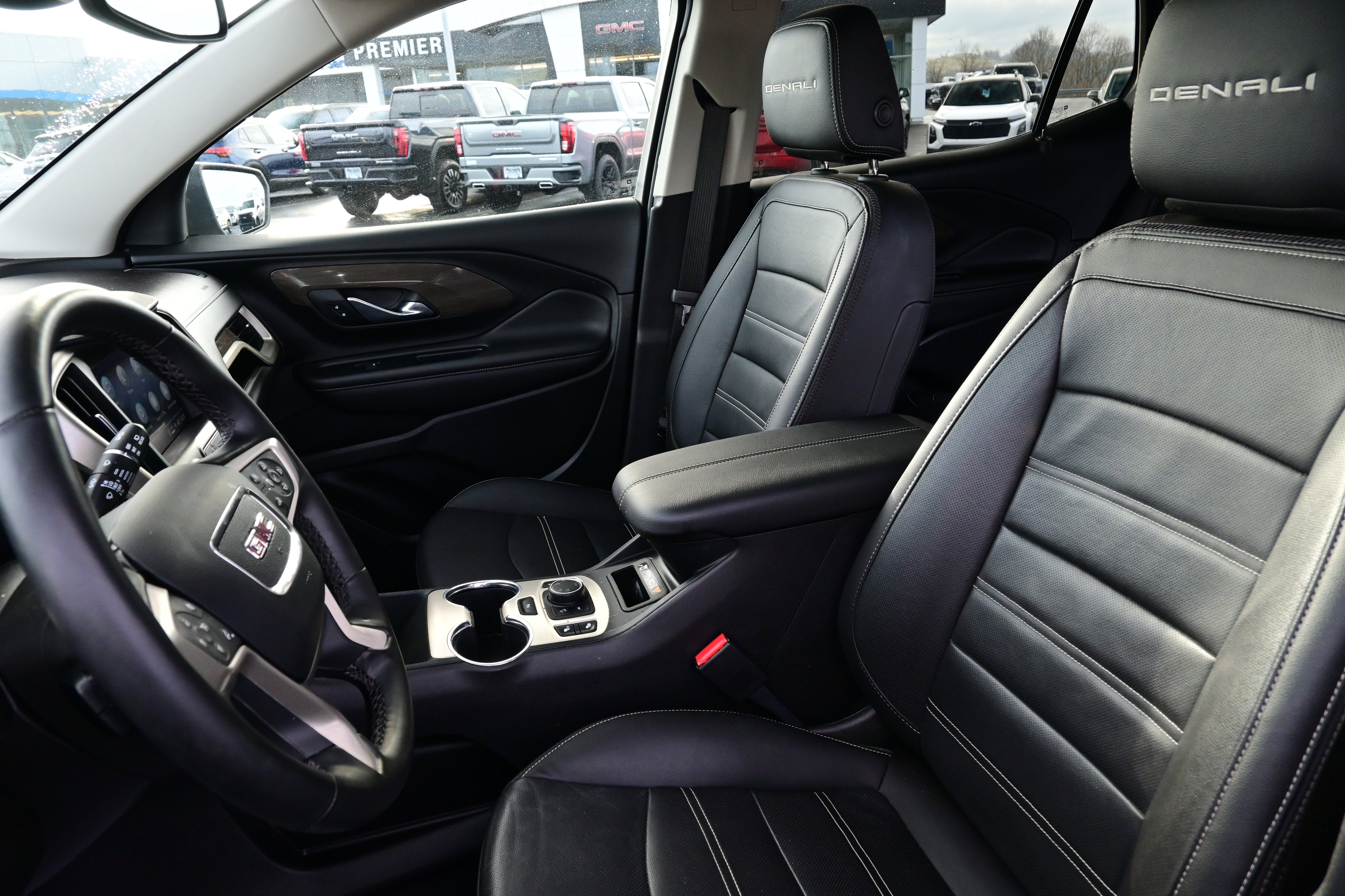 2023 GMC Terrain Denali