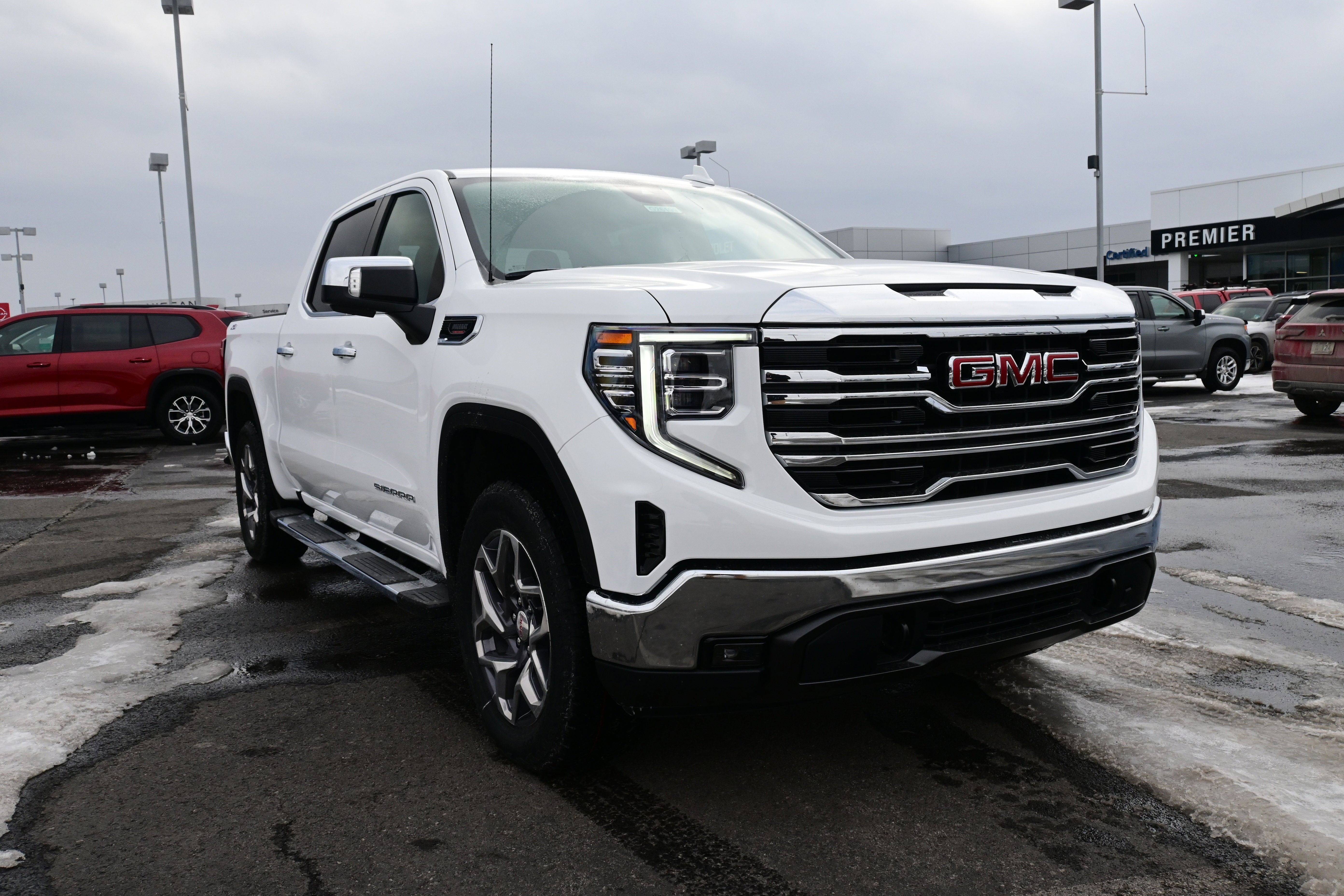 2026 GMC Sierra 1500 SLT