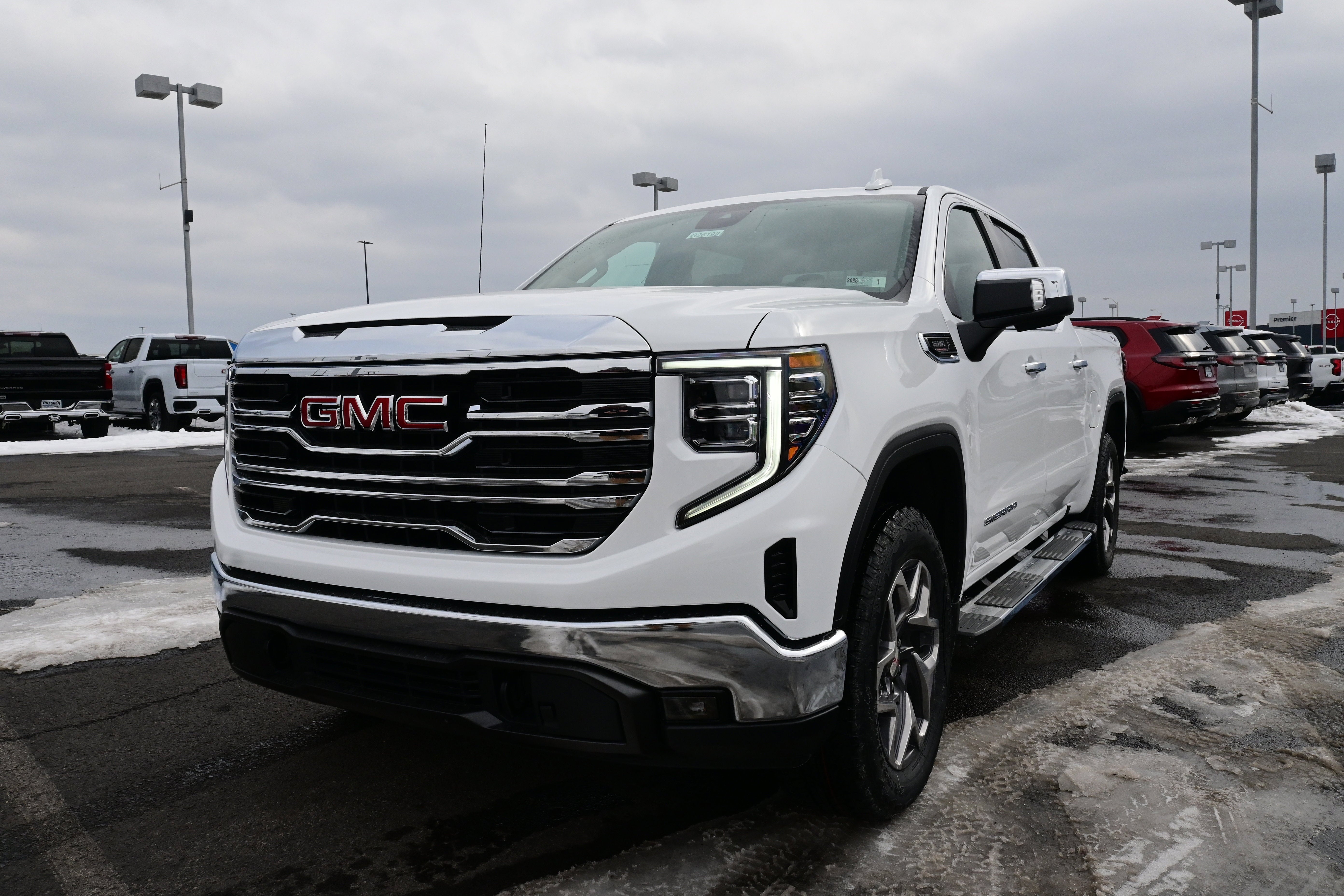2026 GMC Sierra 1500 SLT