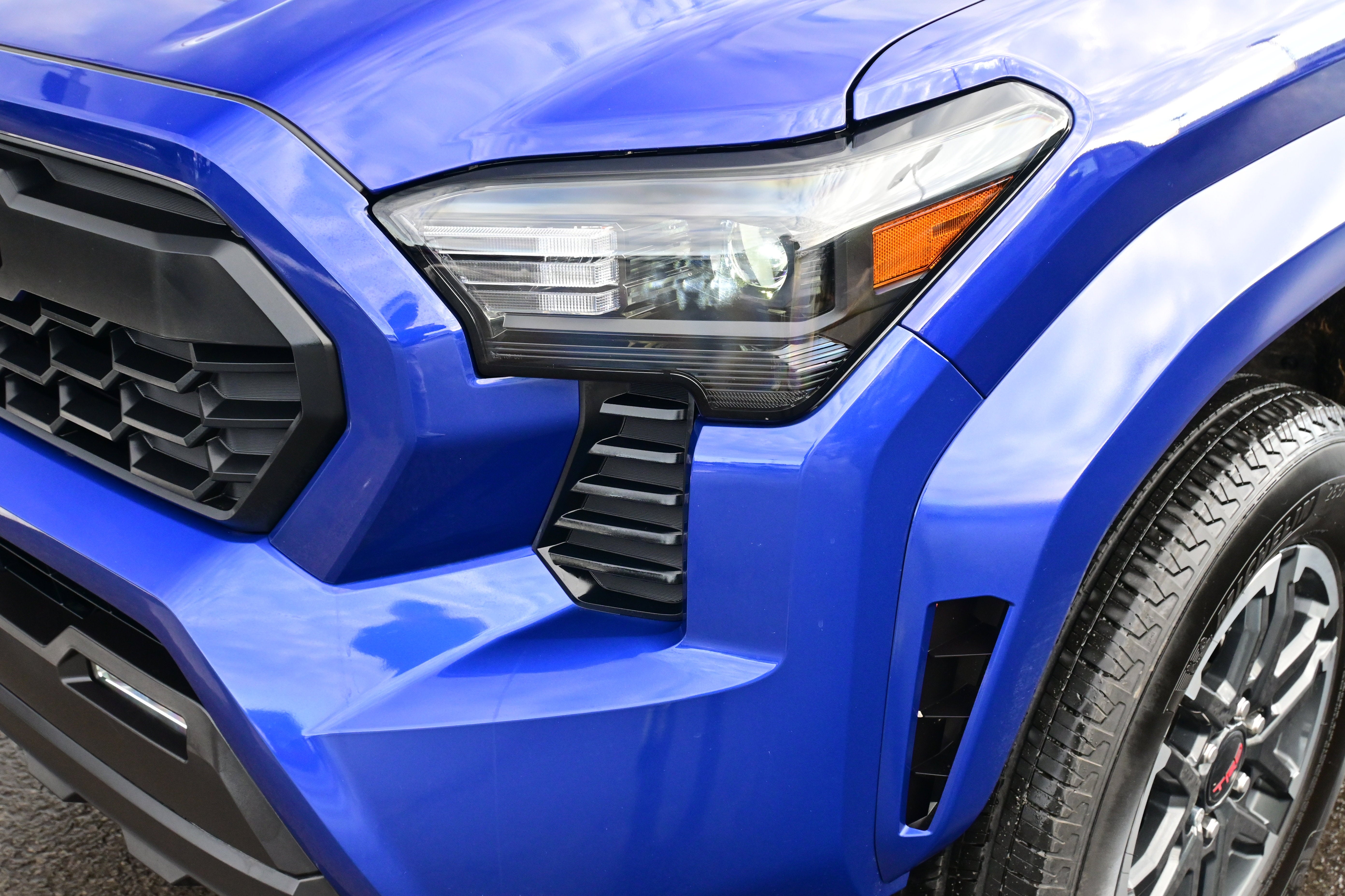 2025 Toyota Tacoma 4WD SR