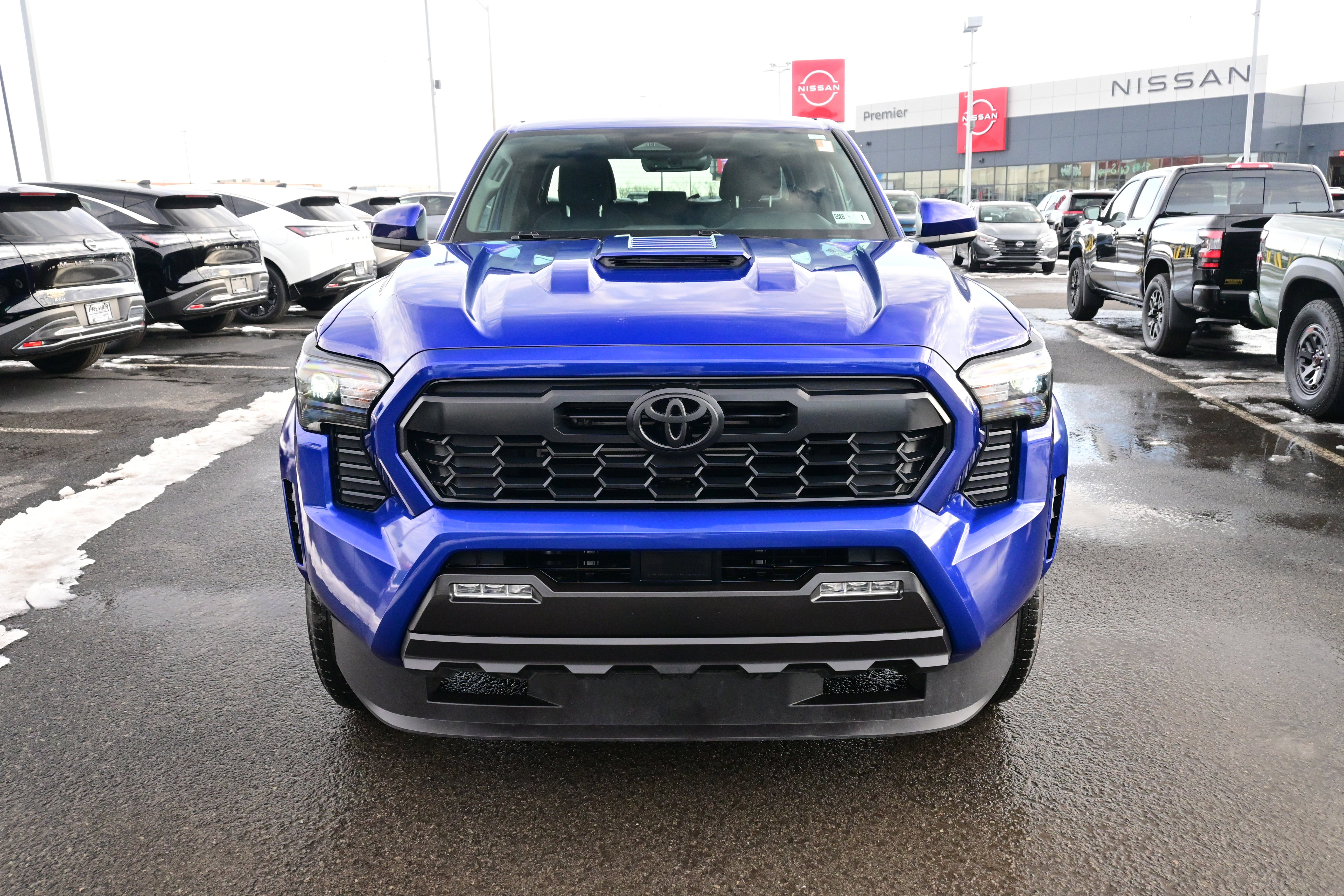 2025 Toyota Tacoma 4WD SR