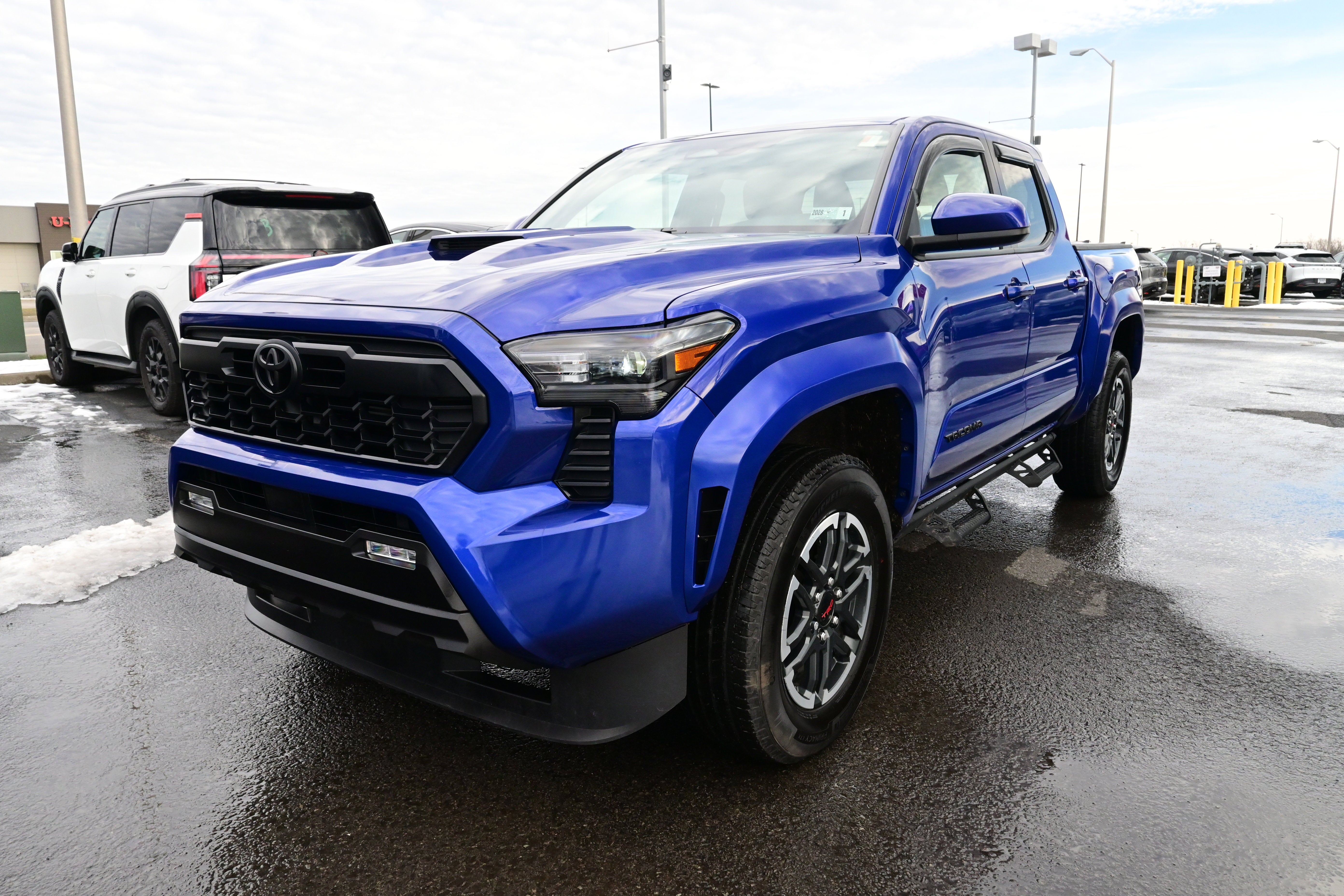 2025 Toyota Tacoma 4WD SR