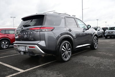2024 Nissan Pathfinder Platinum