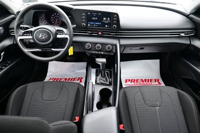 2021 Hyundai Elantra SE