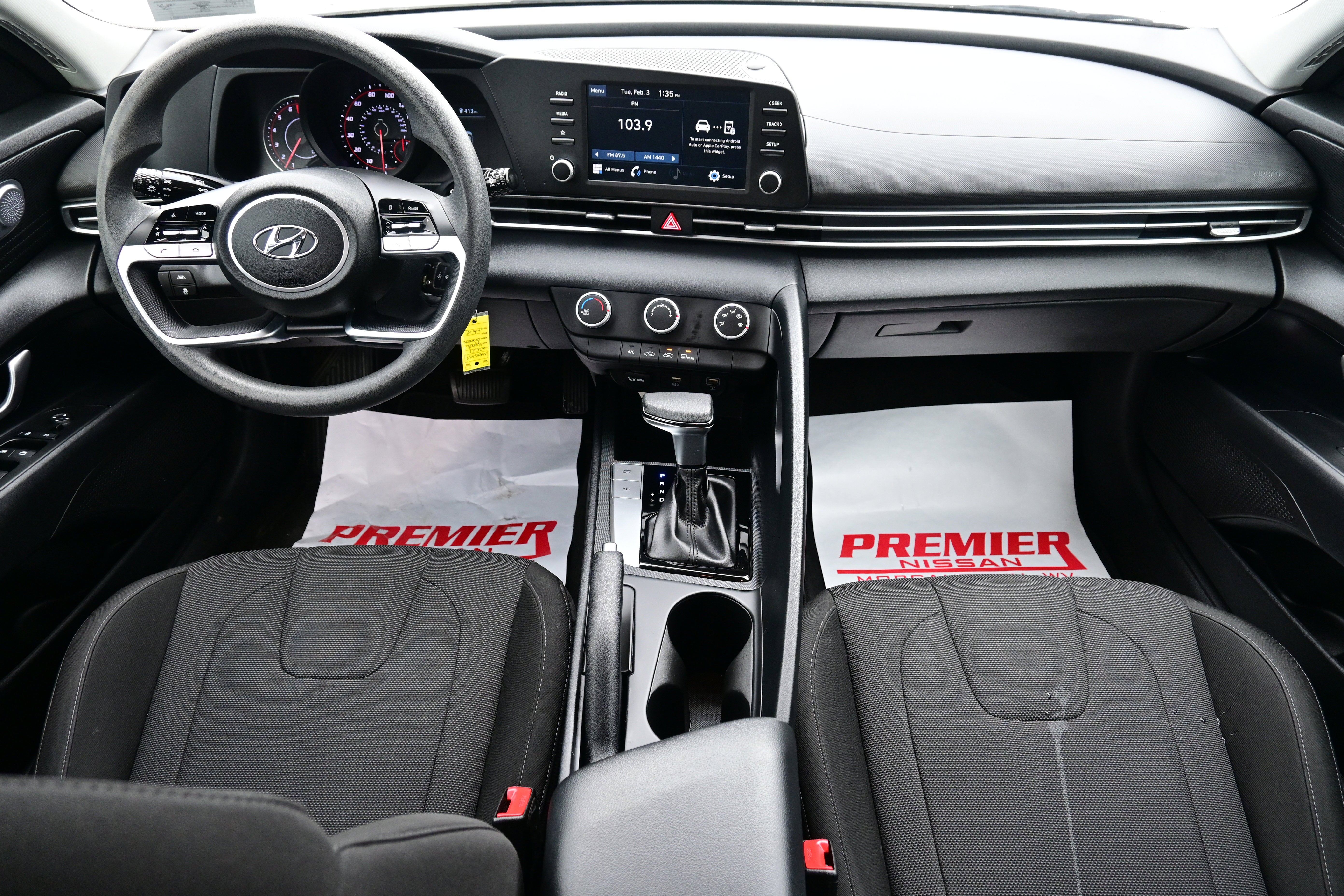 2021 Hyundai Elantra SE