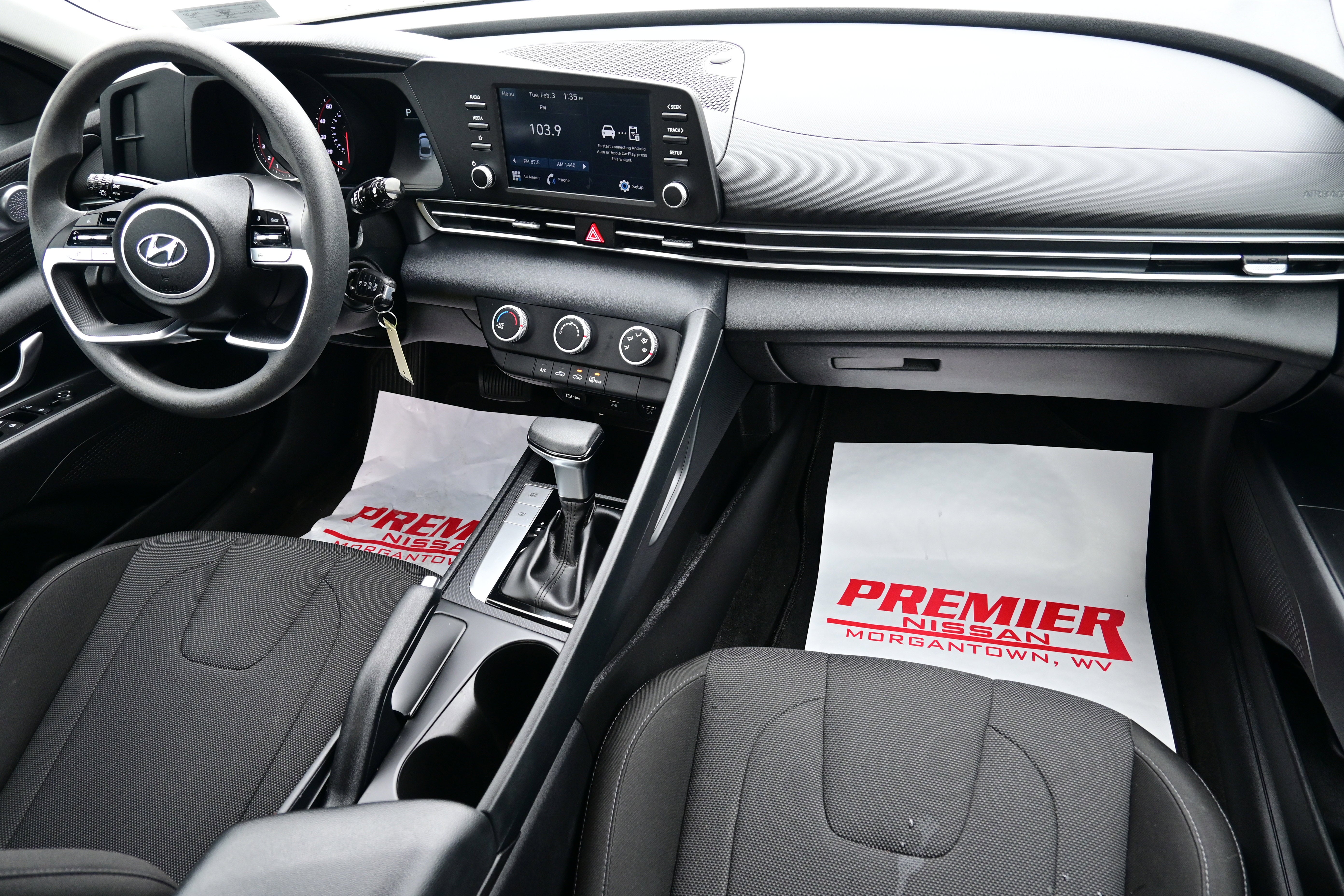 2021 Hyundai Elantra SE