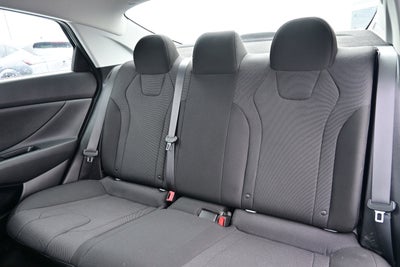 2021 Hyundai Elantra SE