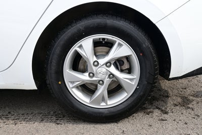 2021 Hyundai Elantra SE