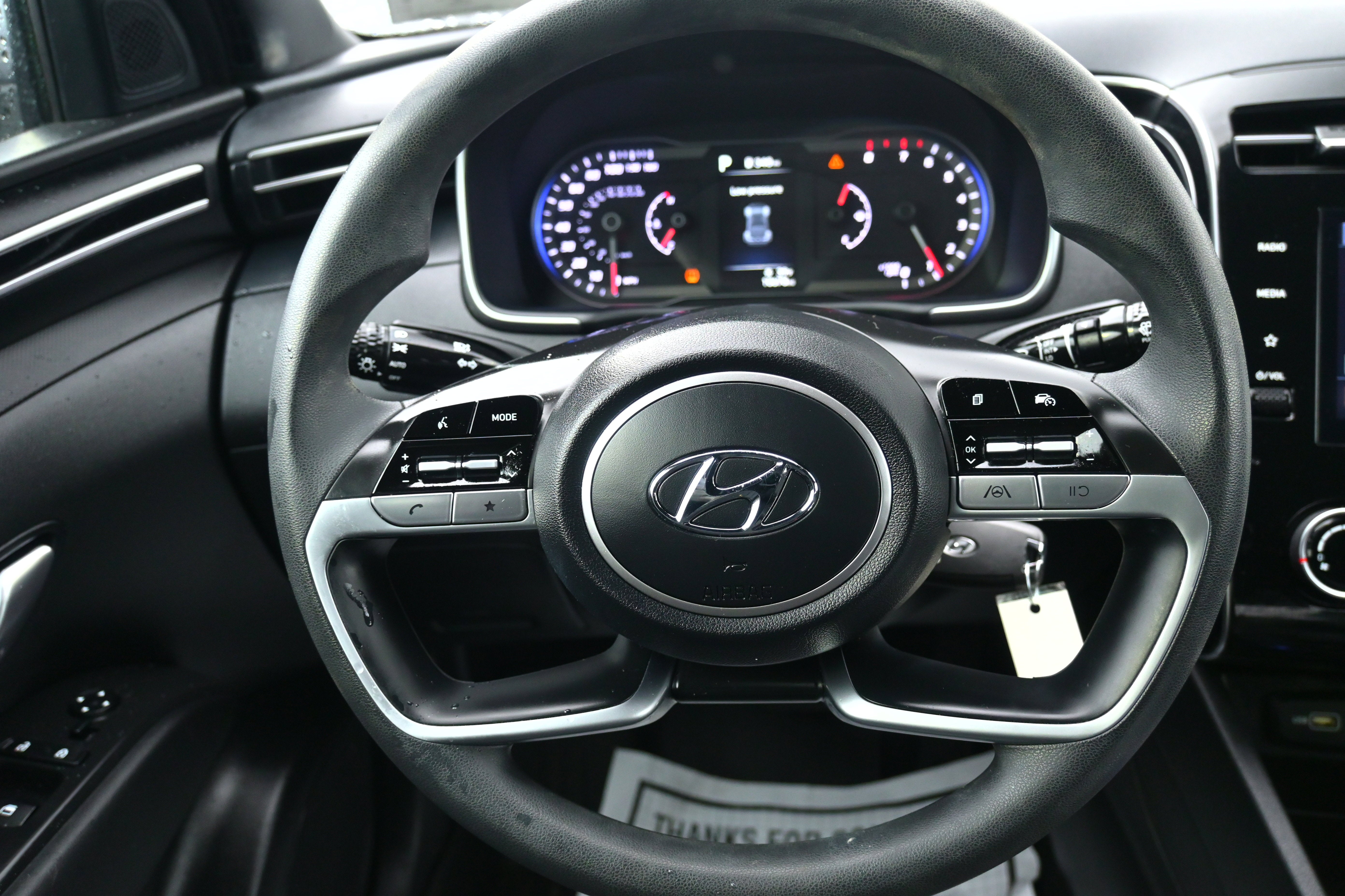 2023 Hyundai Santa Cruz SE