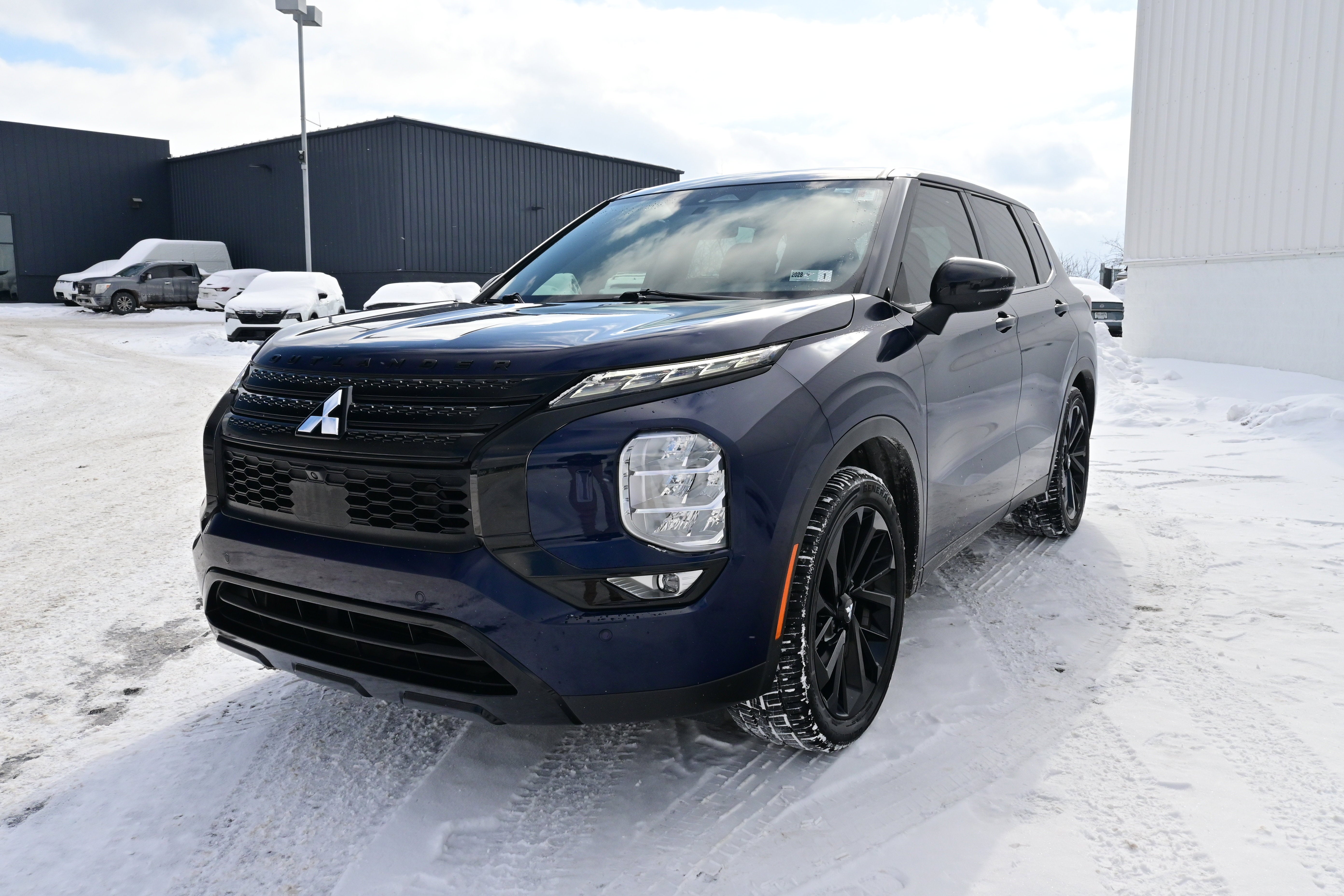 2022 Mitsubishi Outlander SE