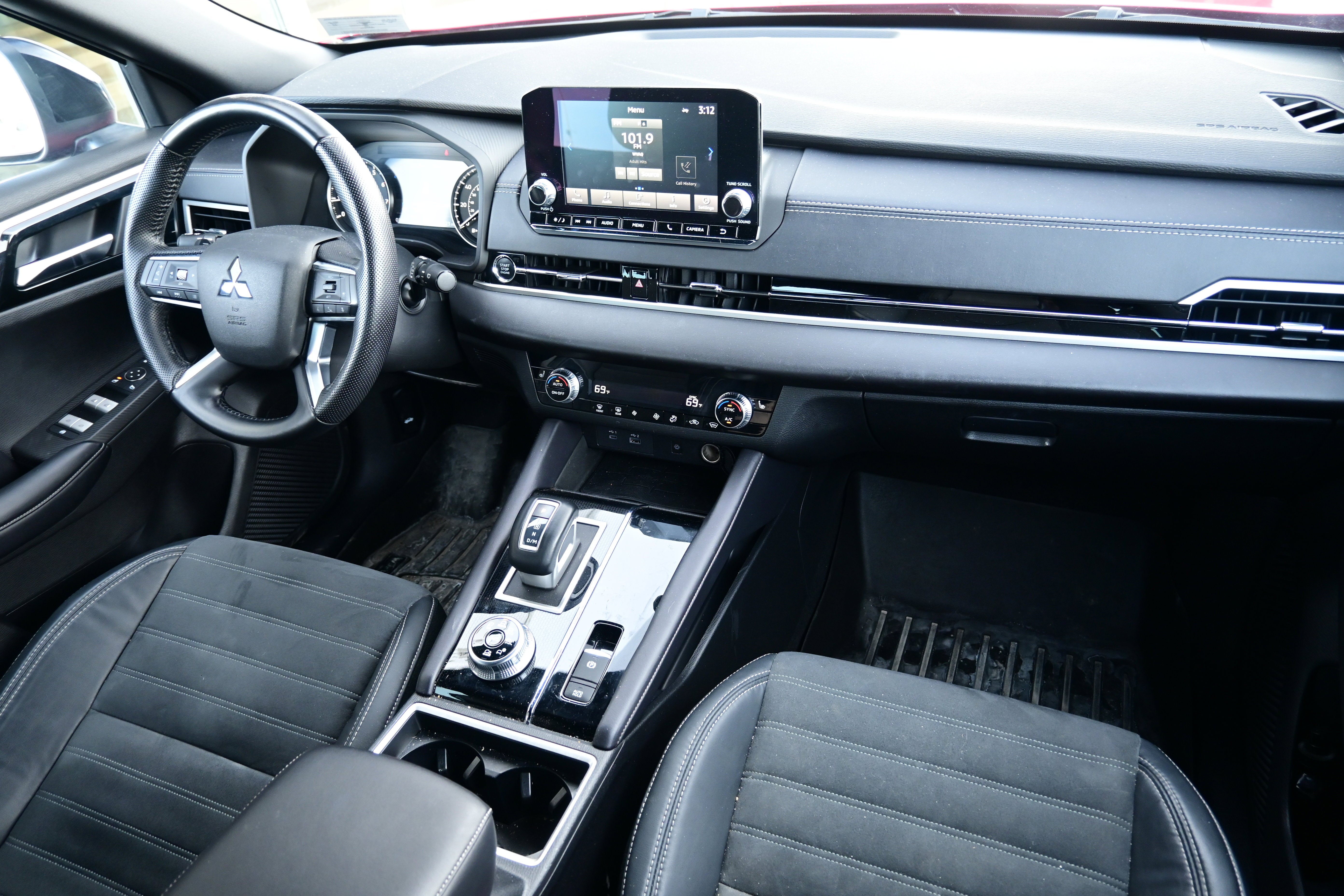 2022 Mitsubishi Outlander SE