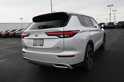 2024 Mitsubishi Outlander SE