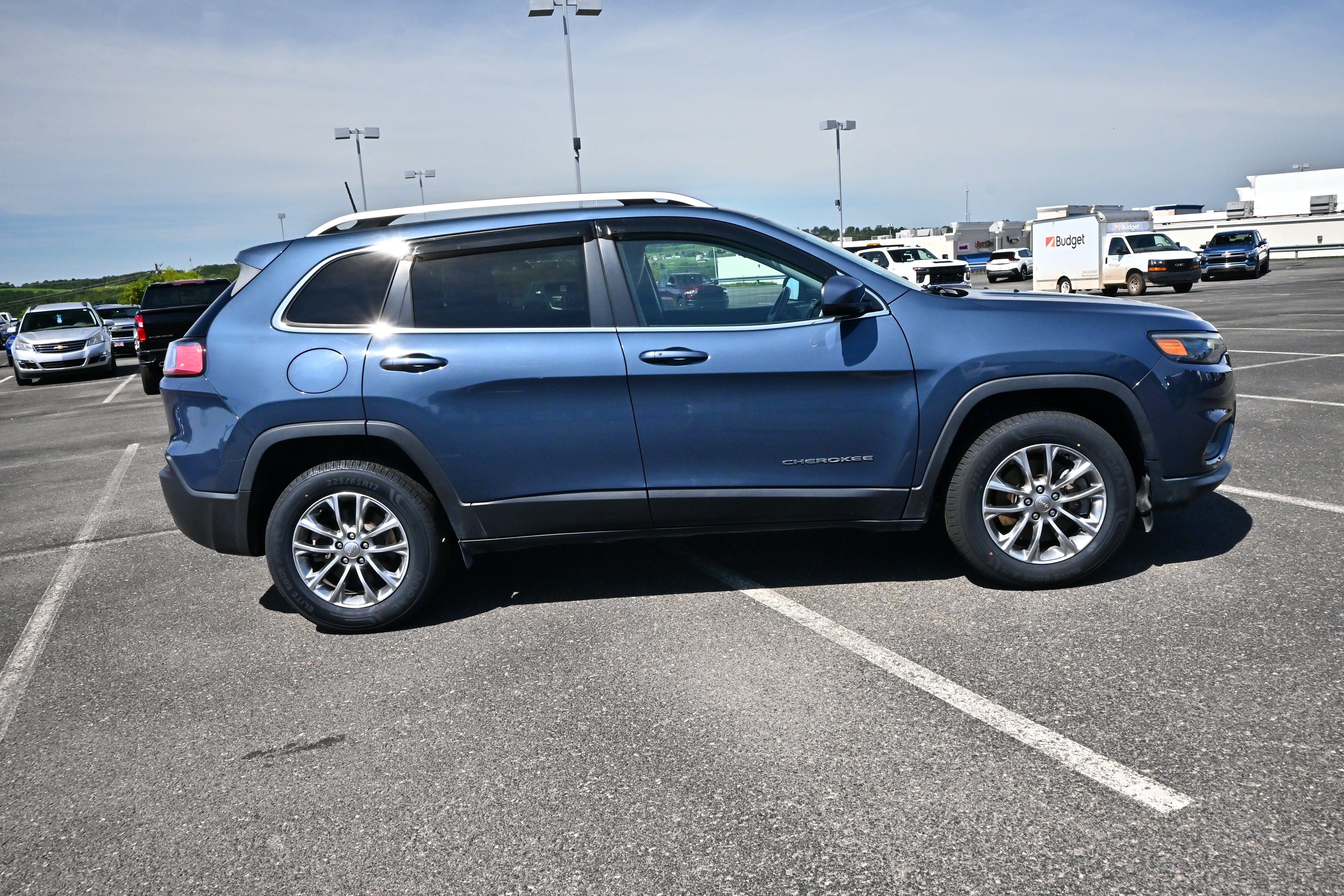 2020 Jeep Cherokee Lux