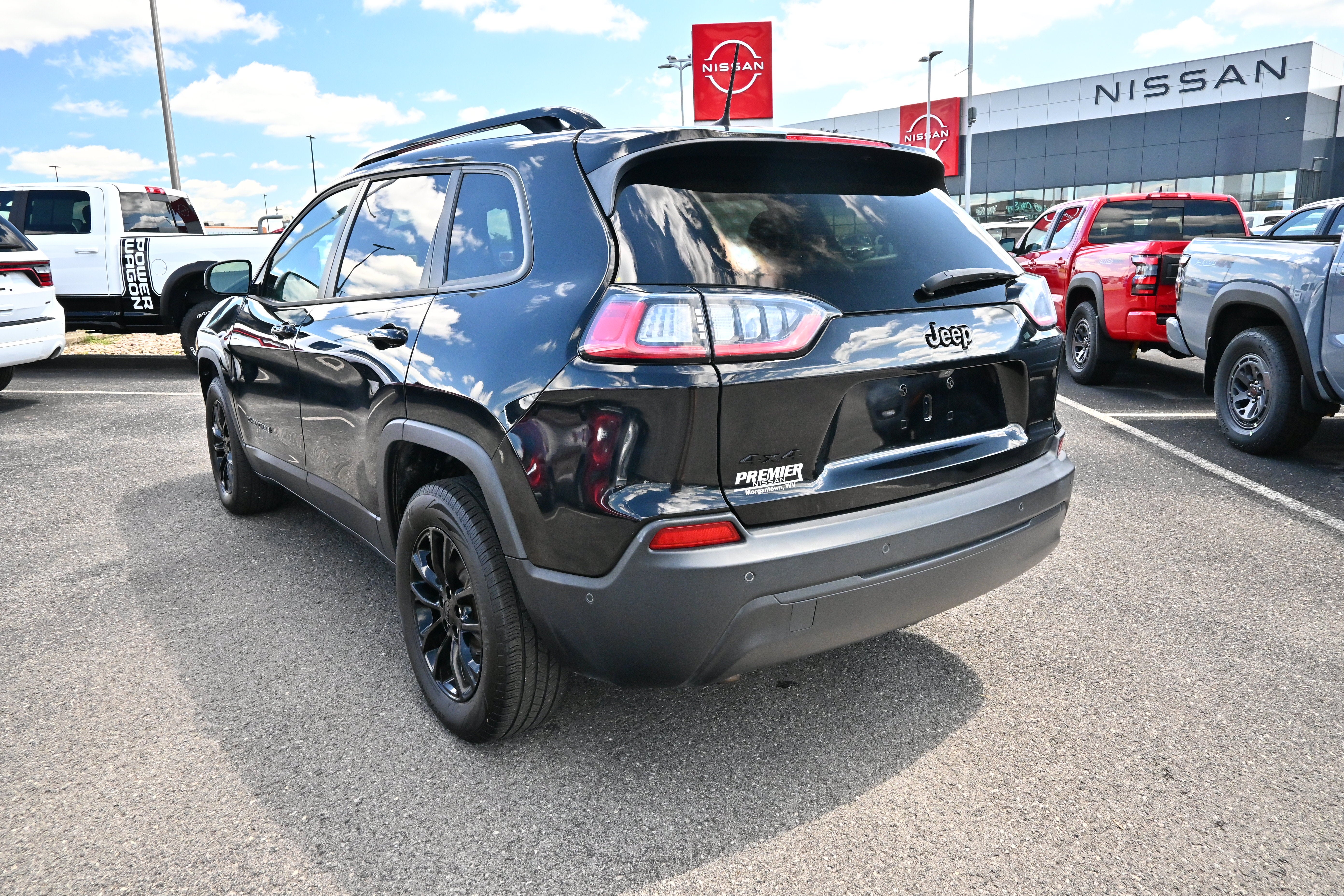 2023 Jeep Cherokee Altitude Lux