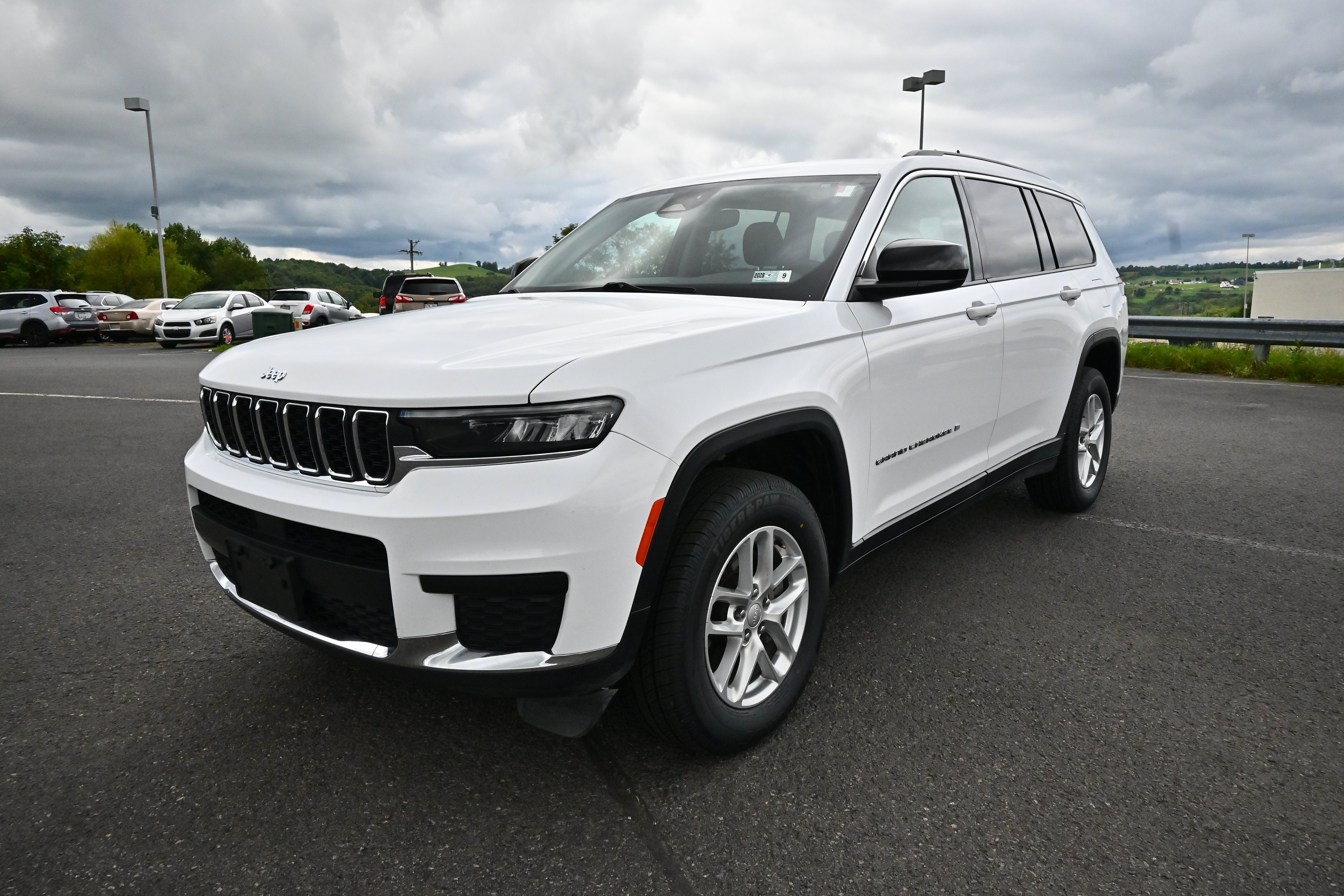 2024 Jeep Grand Cherokee L Laredo