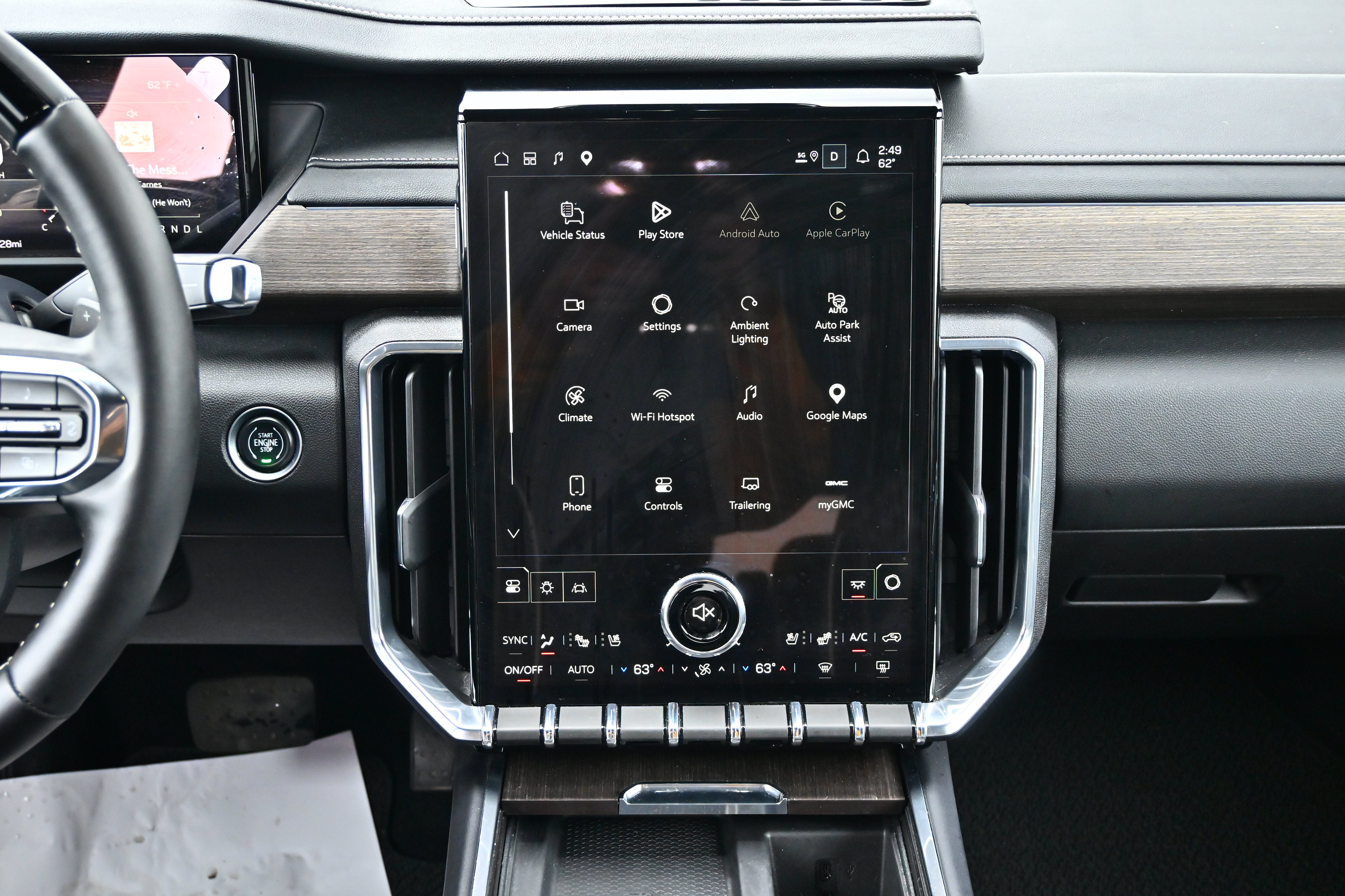 2025 GMC Acadia Denali