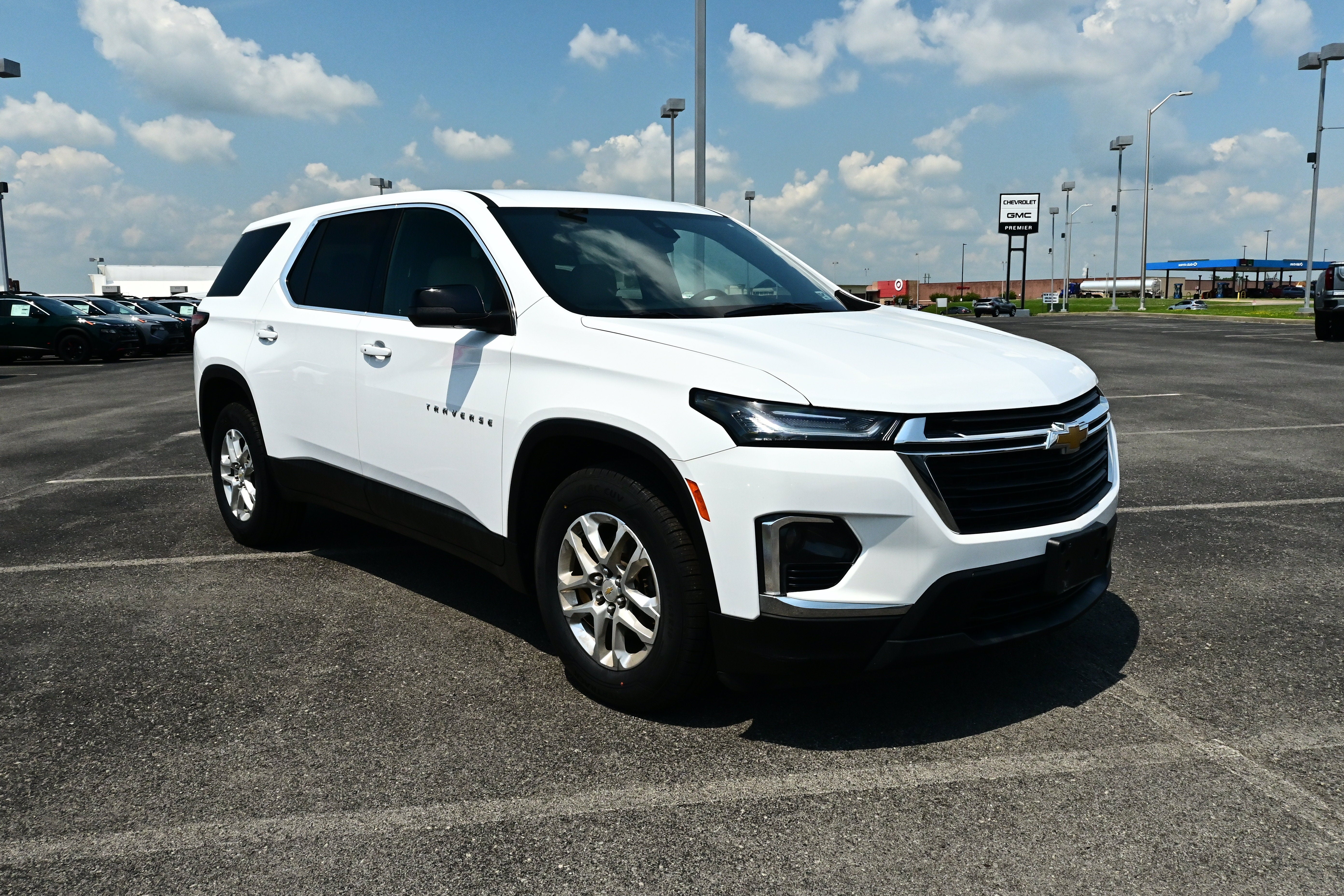 2023 Chevrolet Traverse LS