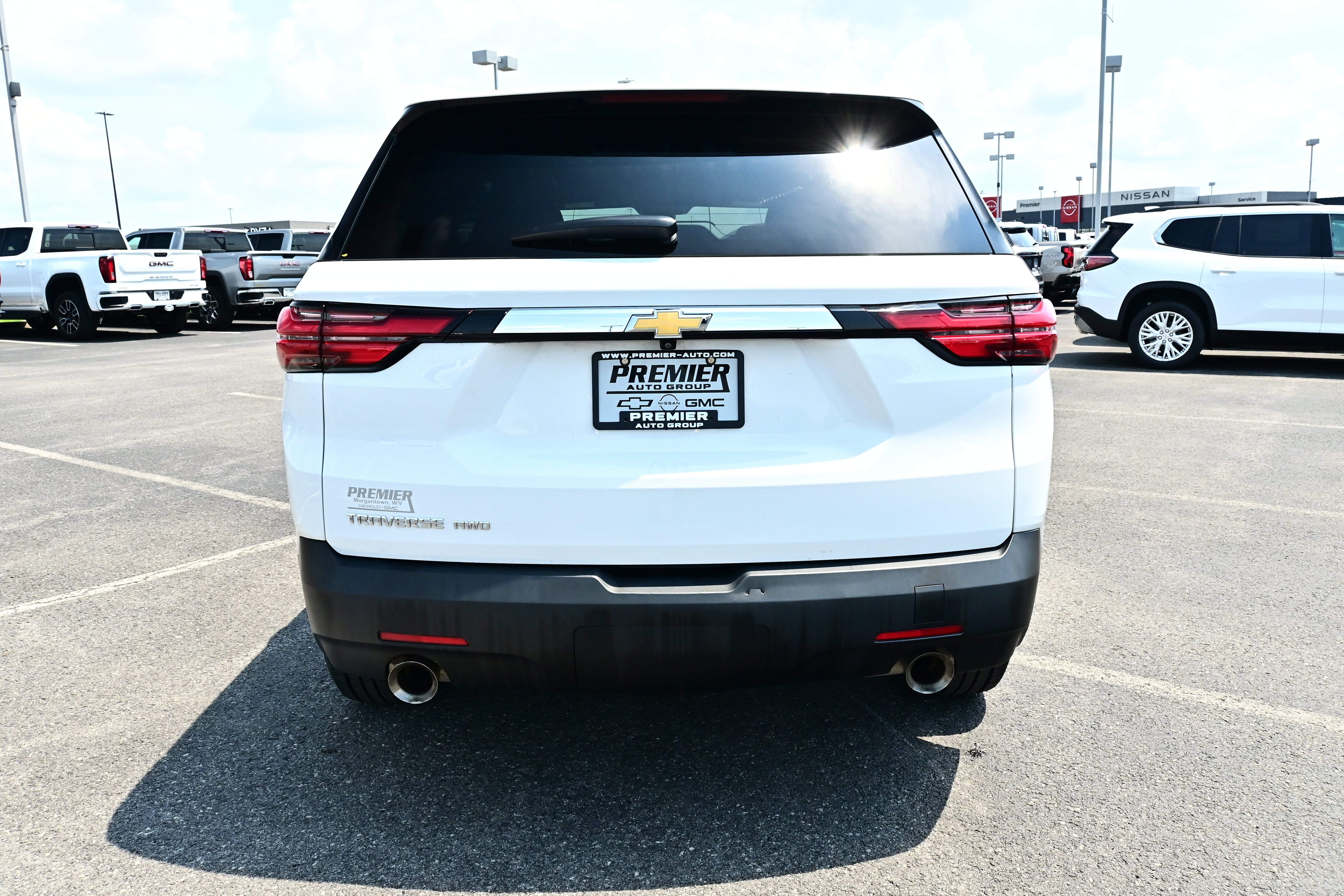 2023 Chevrolet Traverse LS