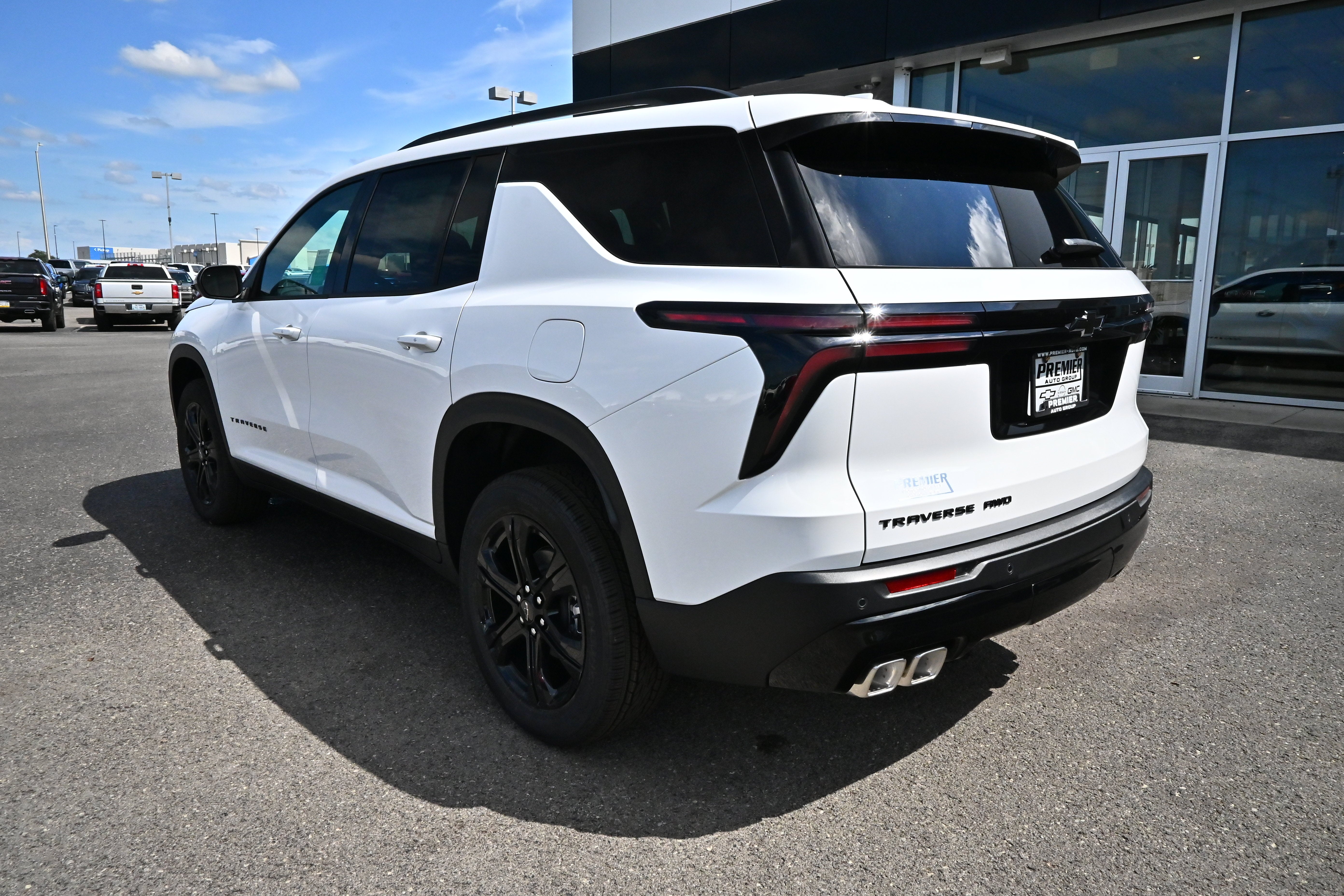 2027 Chevrolet Traverse LT