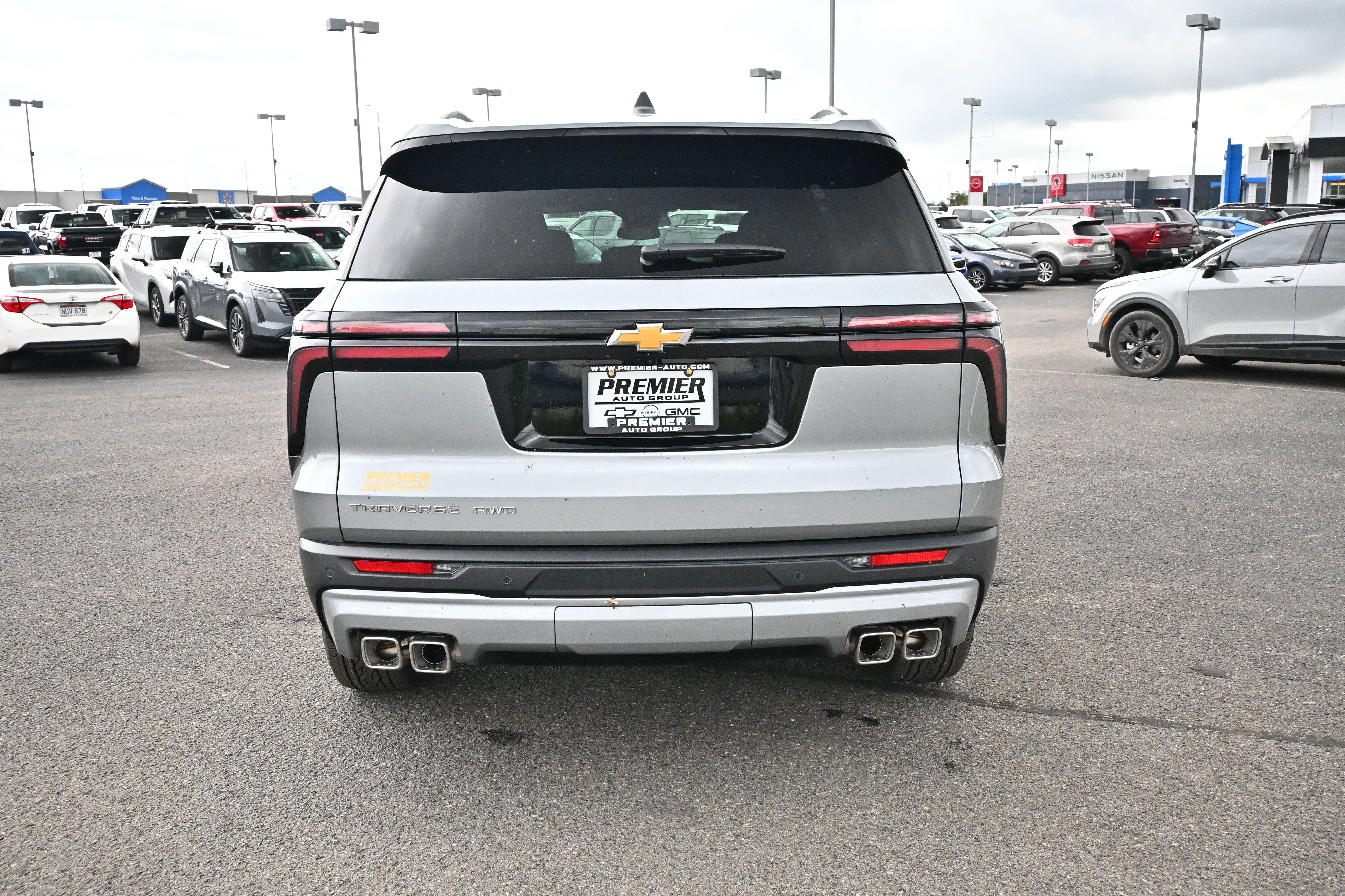 2027 Chevrolet Traverse LT