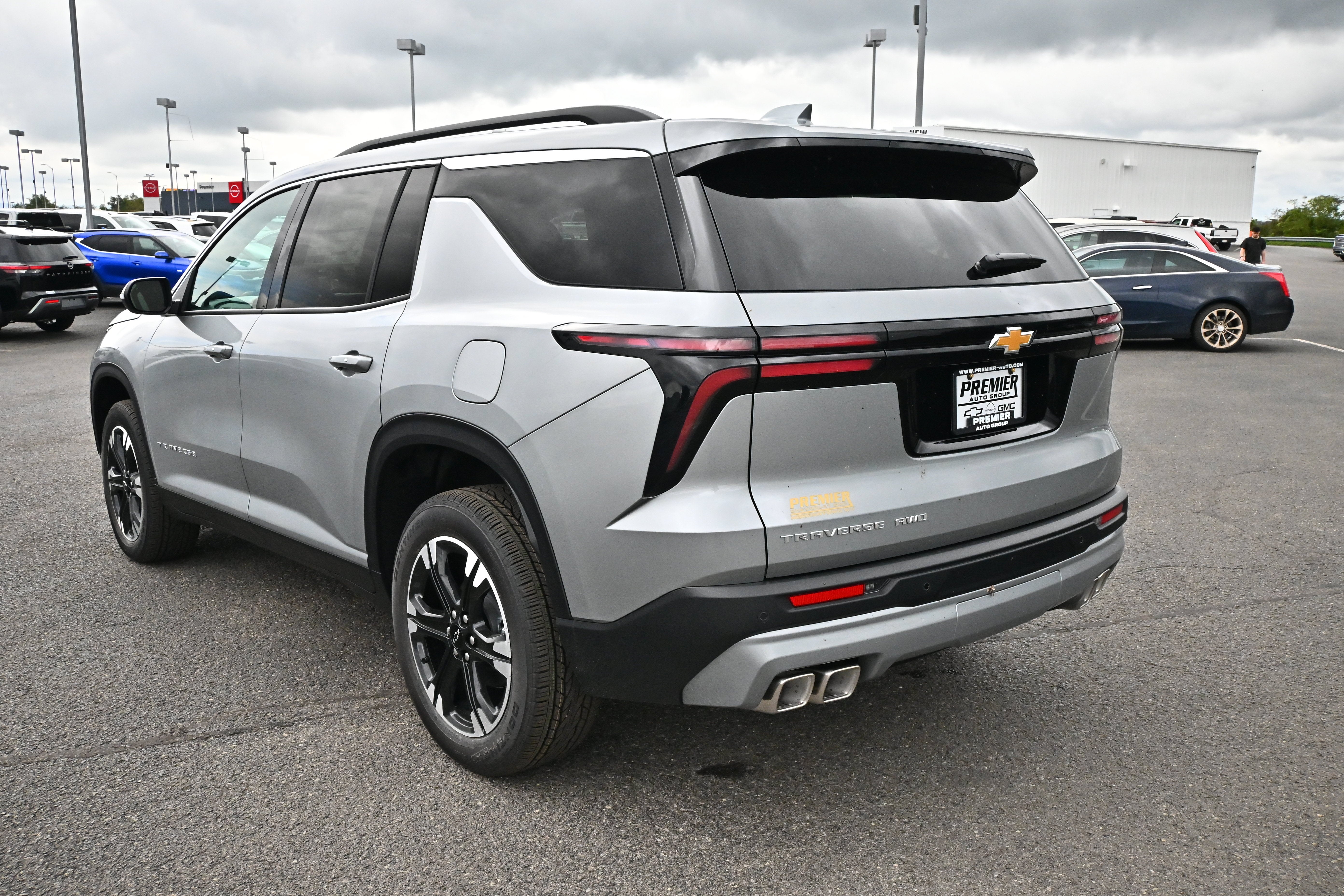 2027 Chevrolet Traverse LT