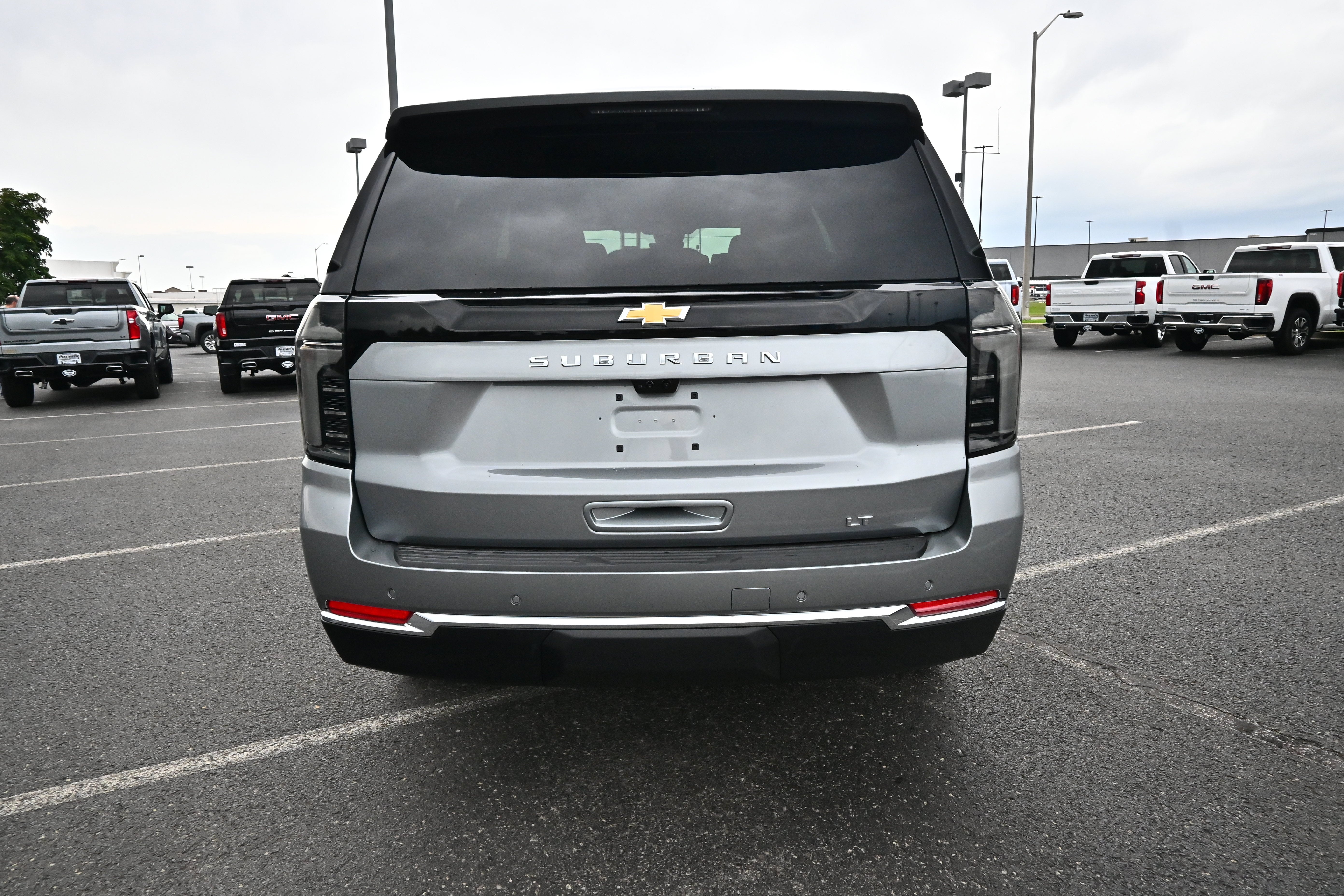 2026 Chevrolet Suburban LT