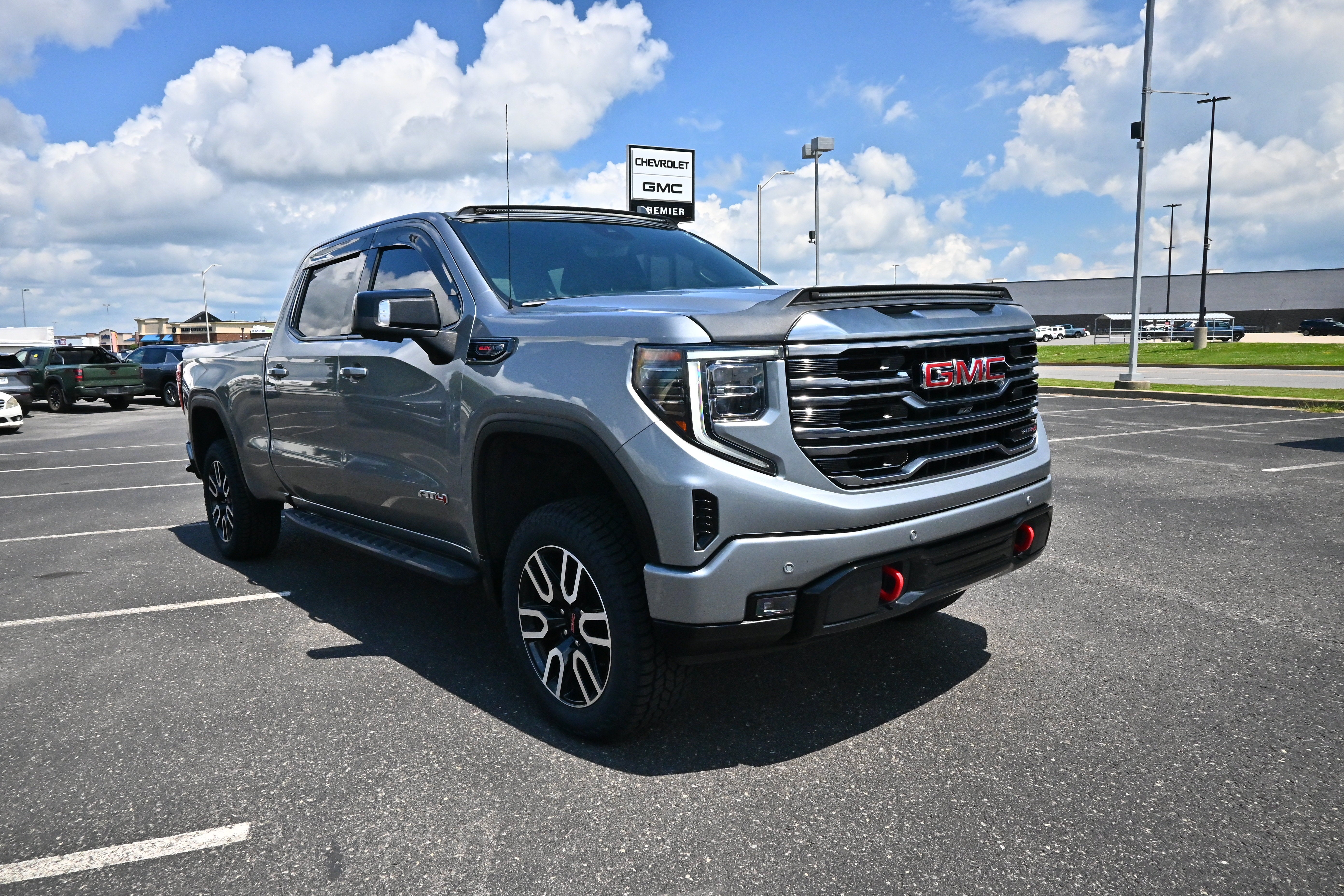 2024 GMC Sierra 1500 AT4