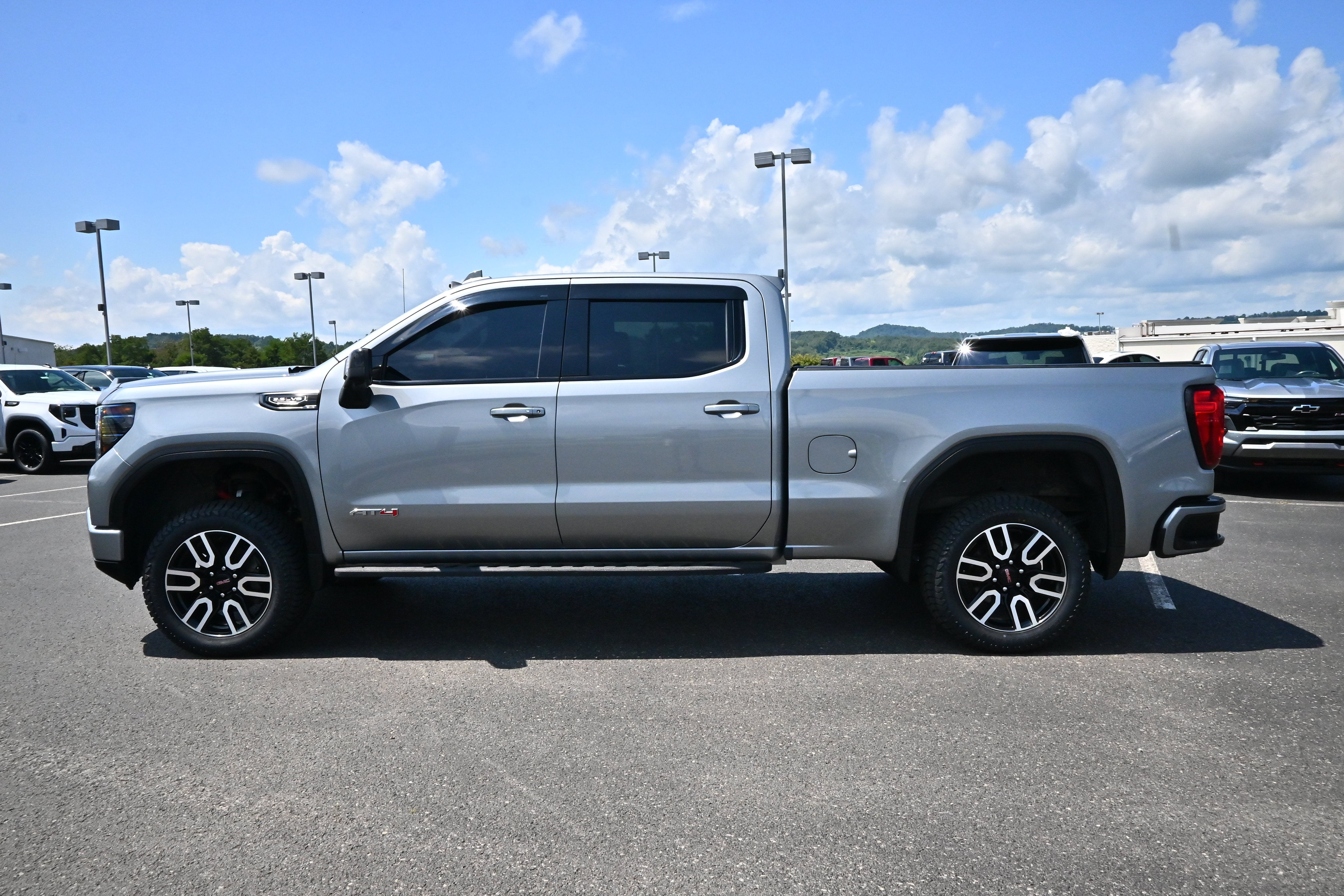 2024 GMC Sierra 1500 AT4