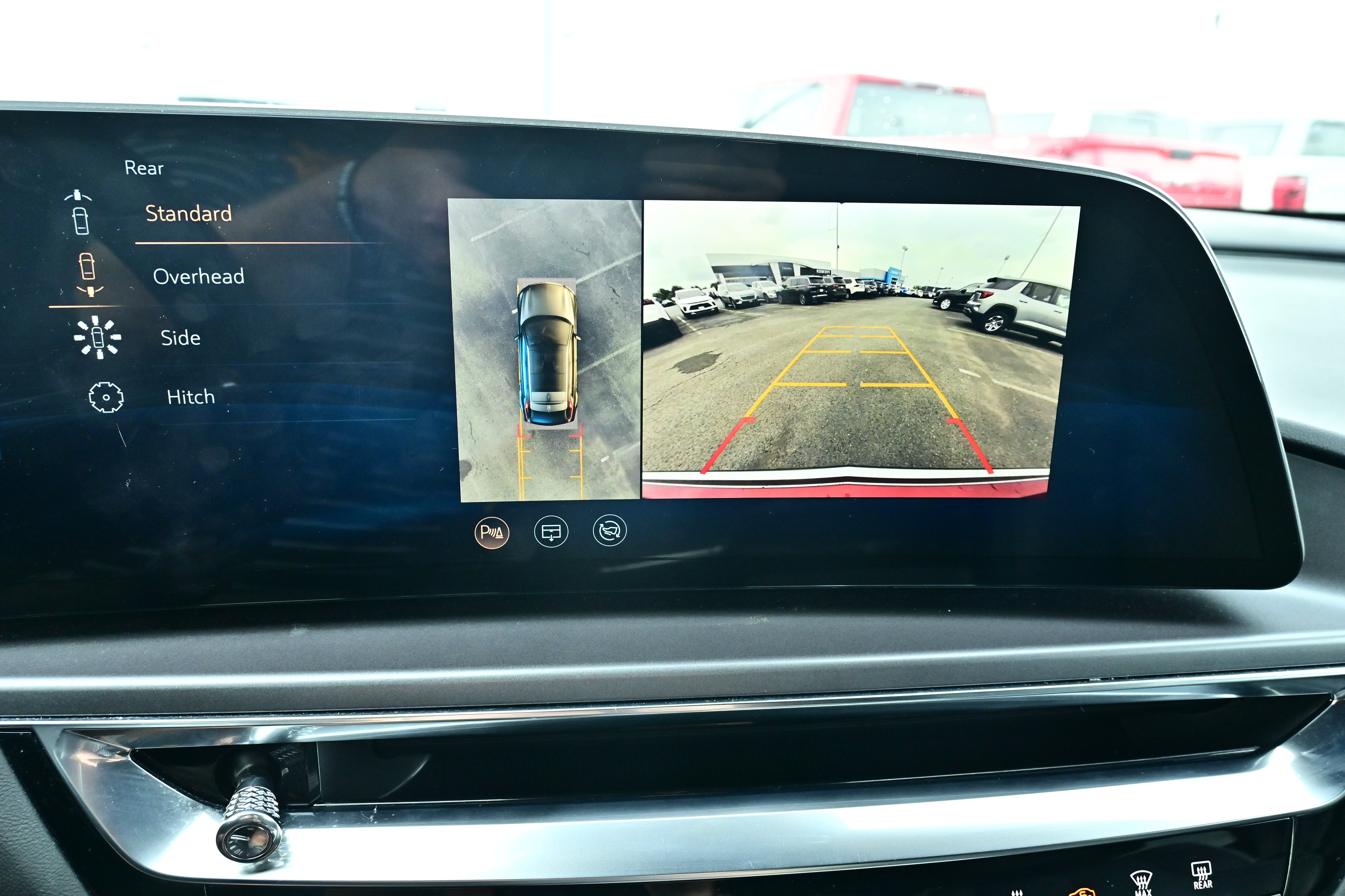 2024 Cadillac LYRIQ Tech