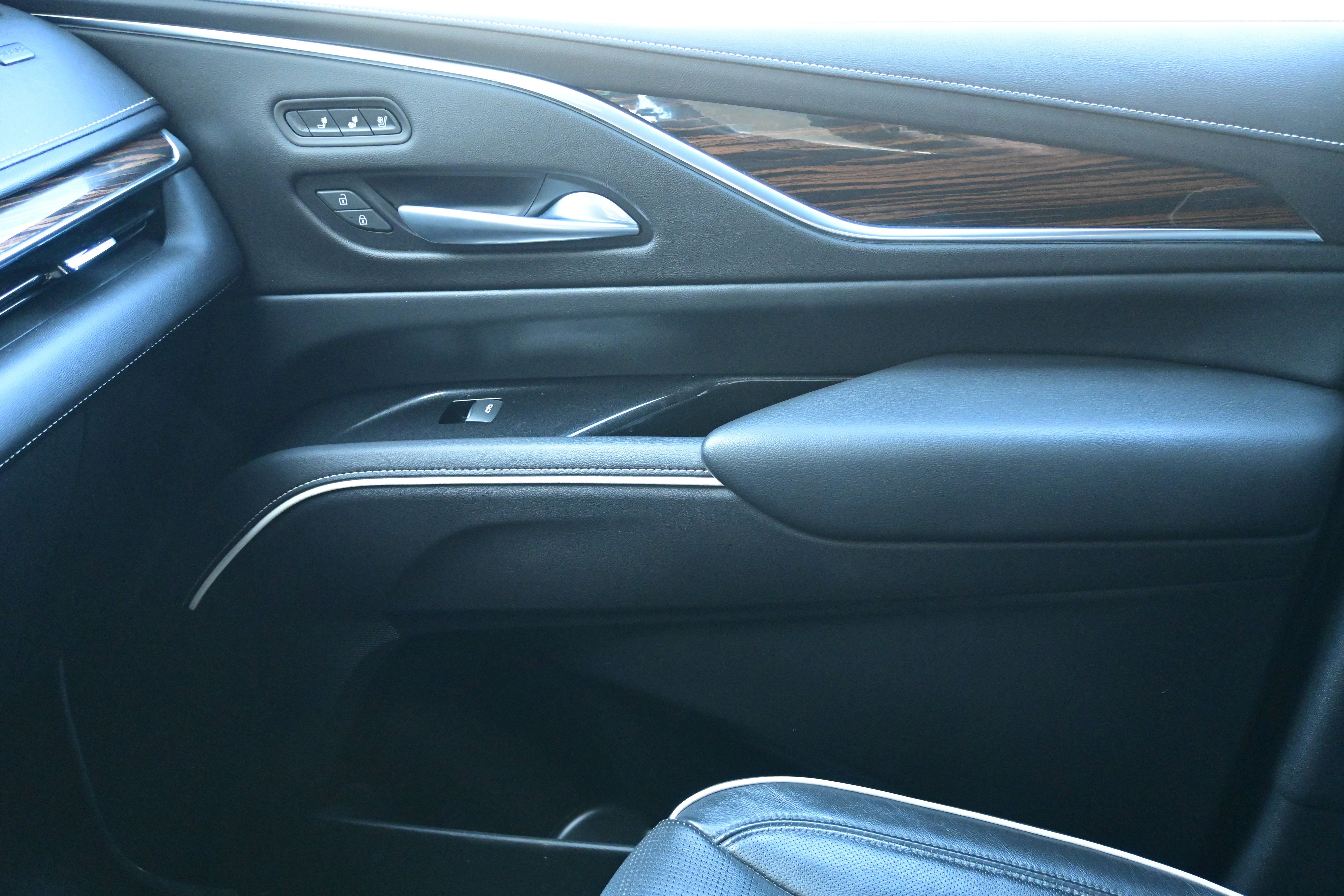 2021 Cadillac Escalade ESV Premium Luxury