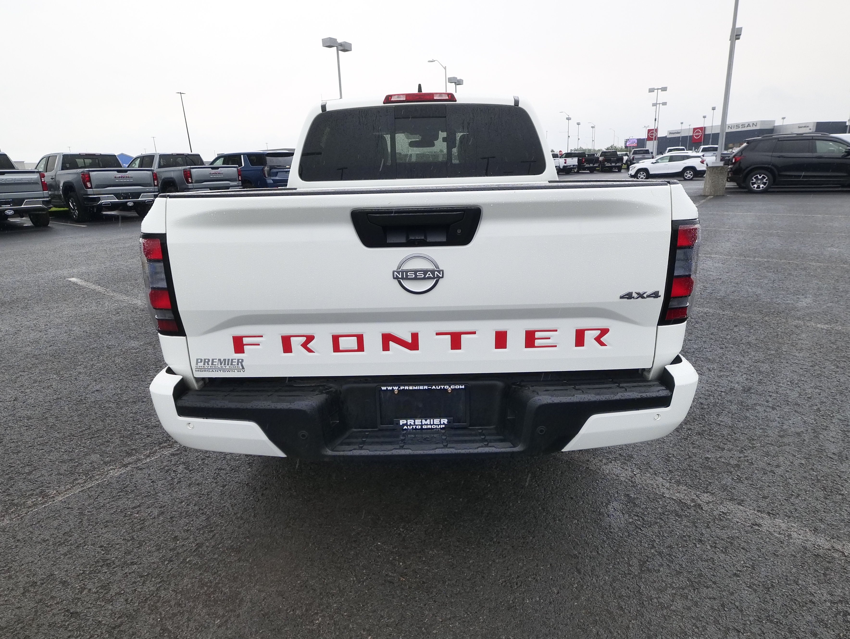 2025 Nissan Frontier SV