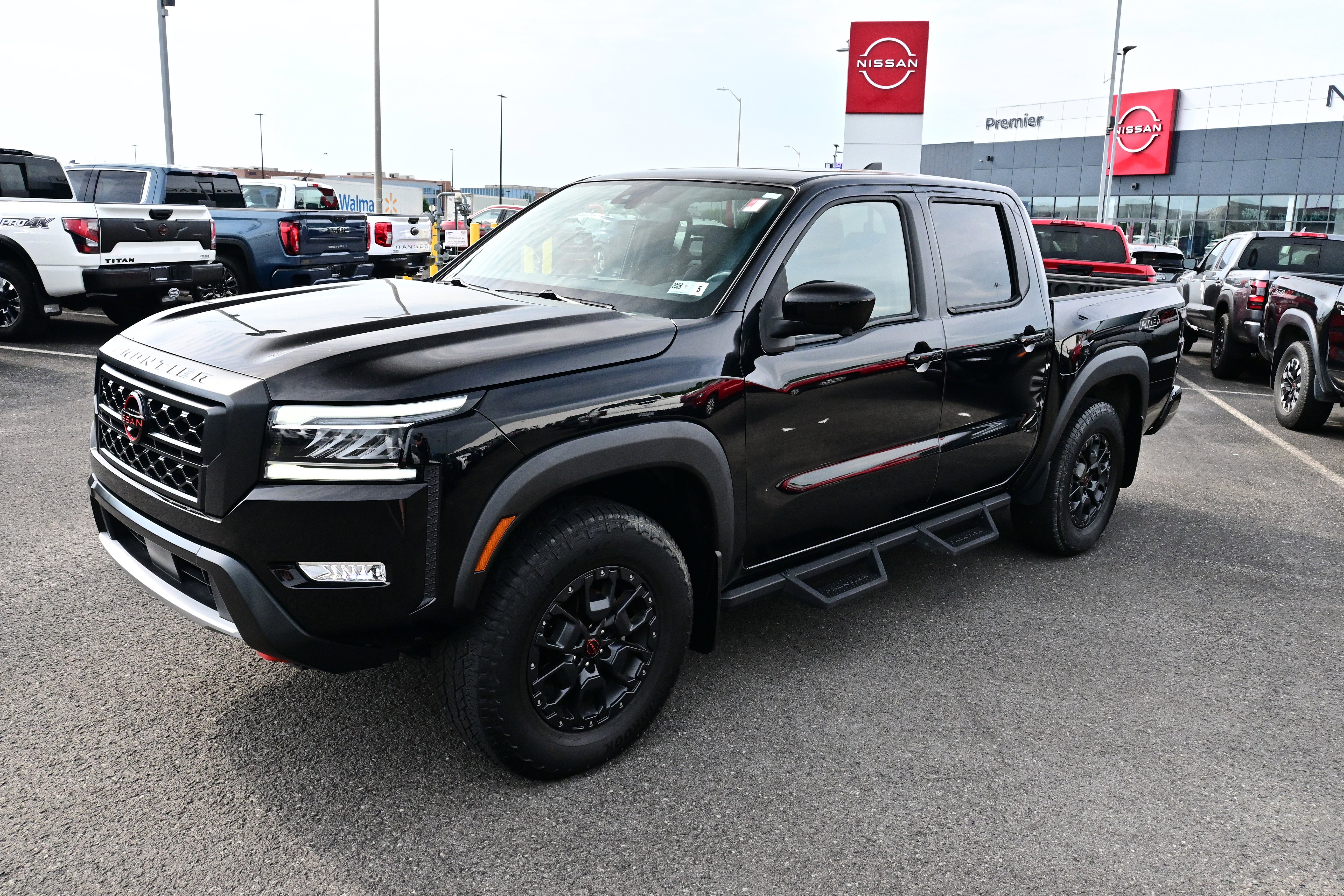 2024 Nissan Frontier PRO-4X