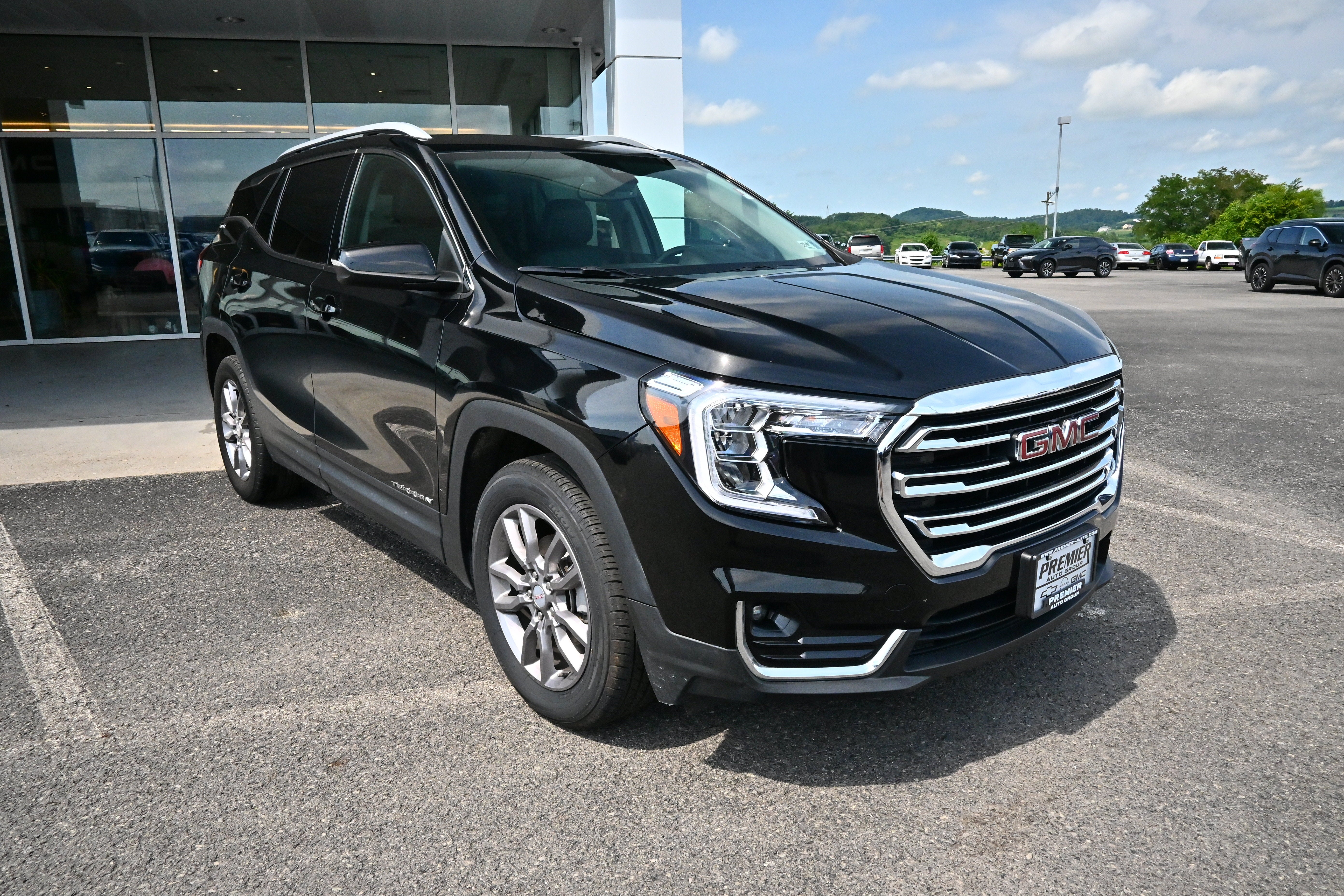 2024 GMC Terrain SLT