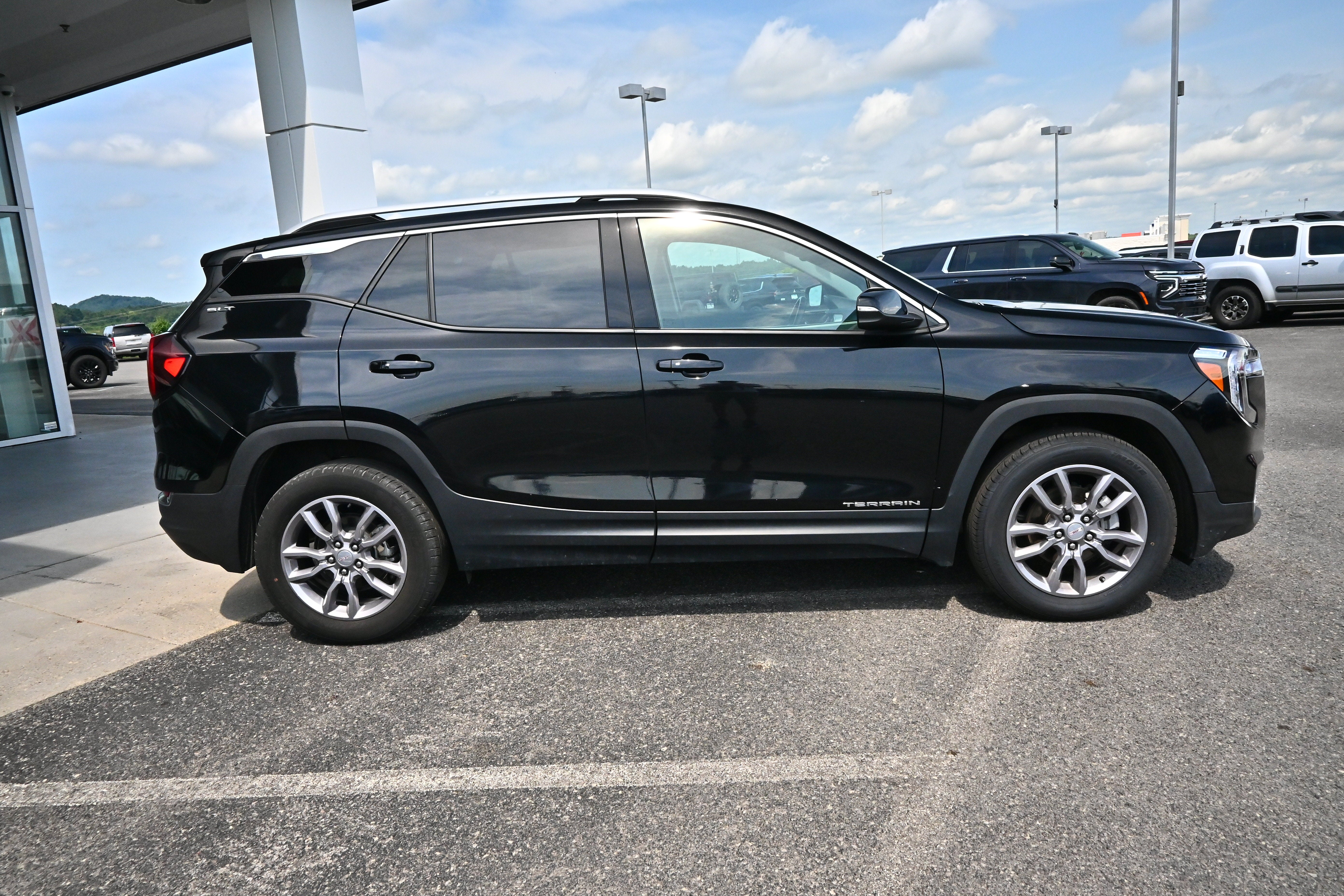 2024 GMC Terrain SLT