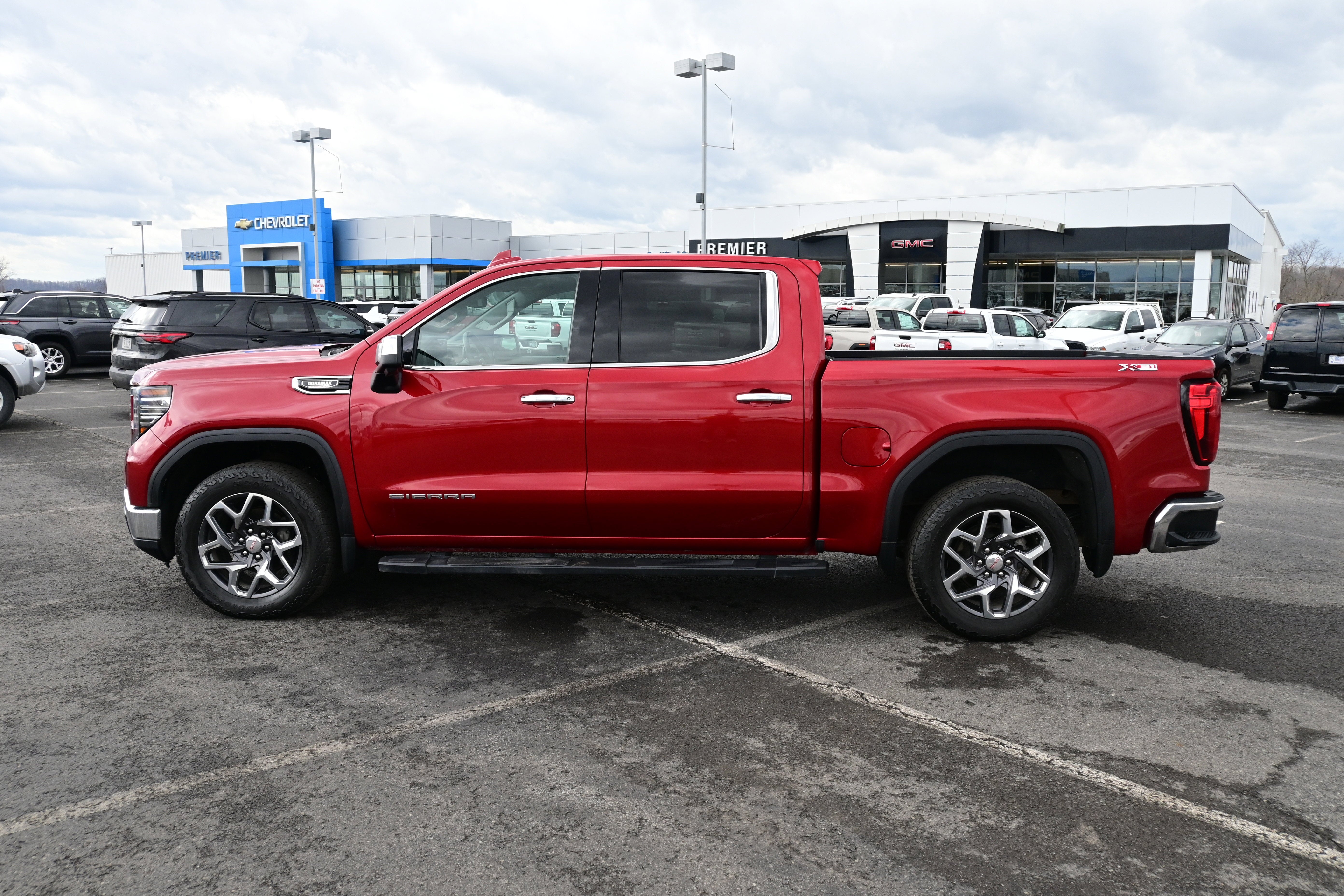 2023 GMC Sierra 1500 SLT