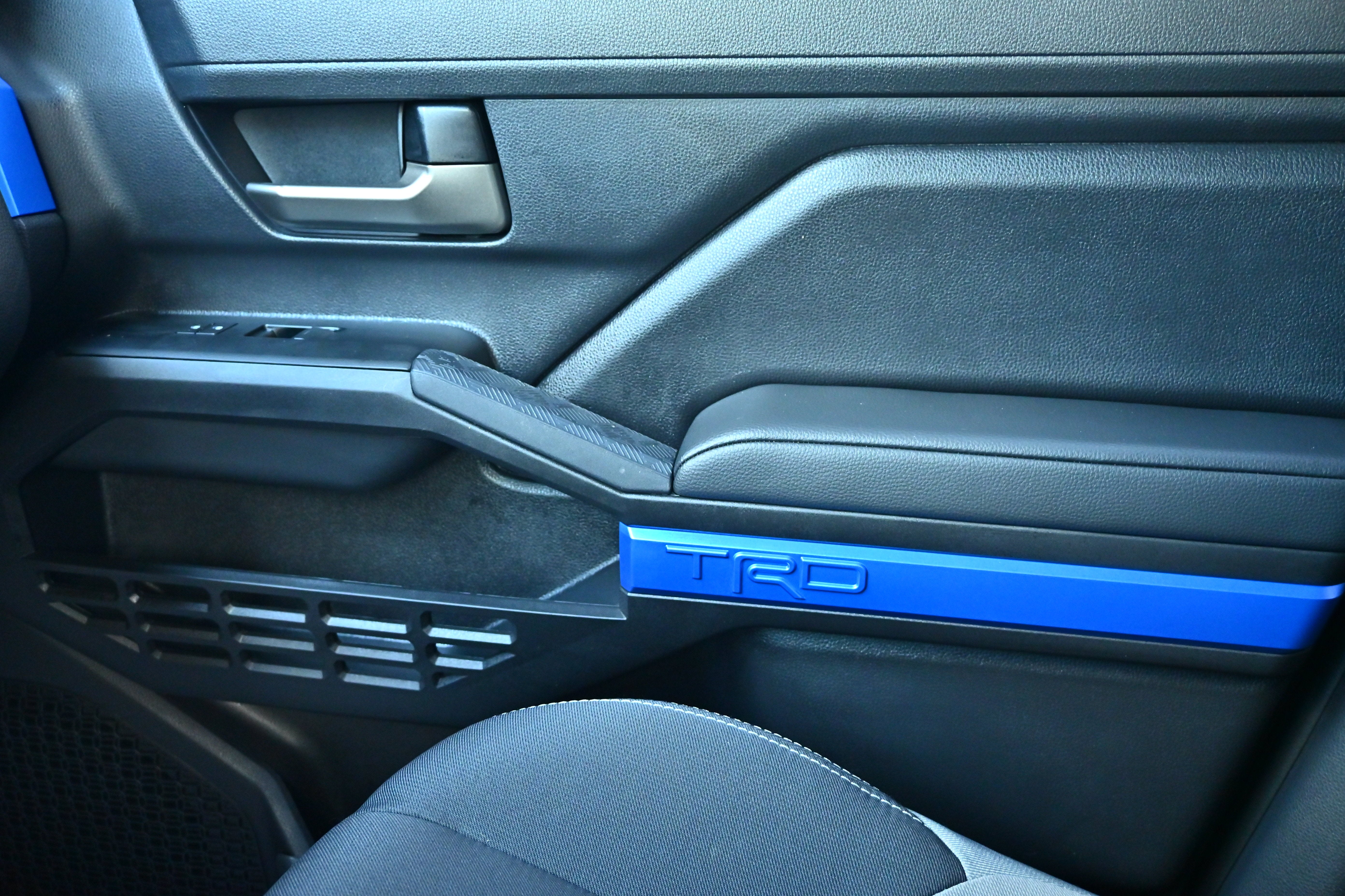 2025 Toyota Tacoma 4WD SR
